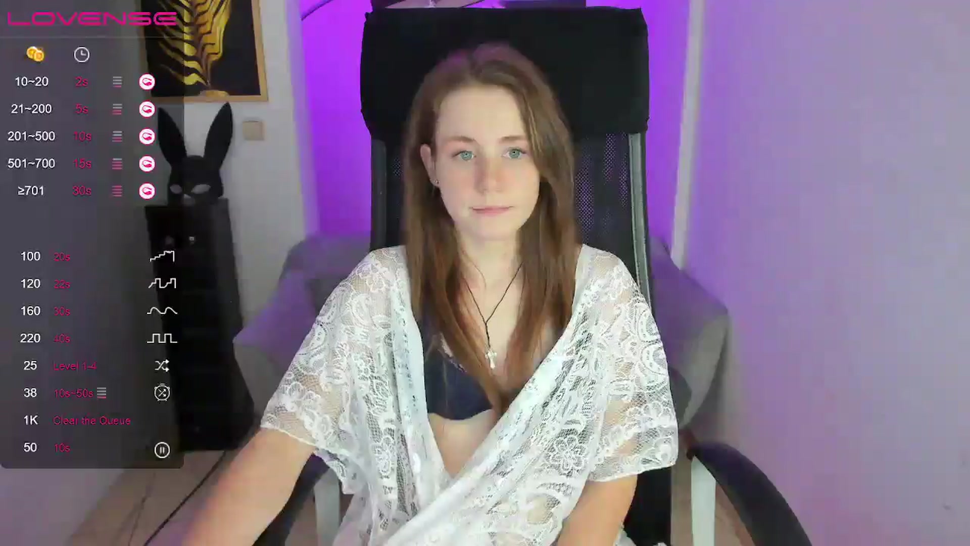Gallery image thumbnail from Moonshinee's myfreecams stream on, 12/08/2024, 18:51 image 20 of 20
