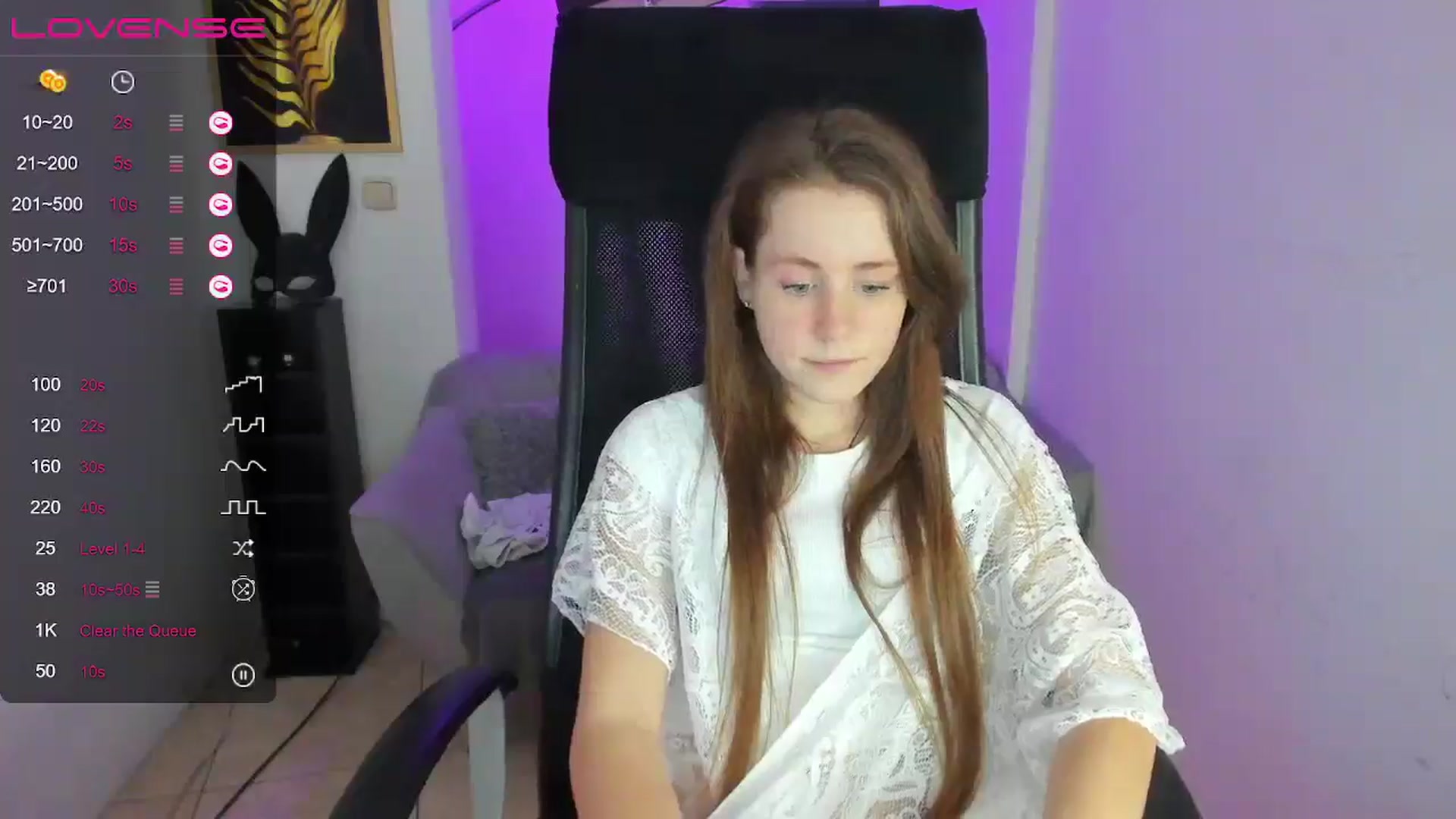 Gallery image thumbnail from Moonshinee's myfreecams stream on, 12/08/2024, 18:51 image 4 of 20