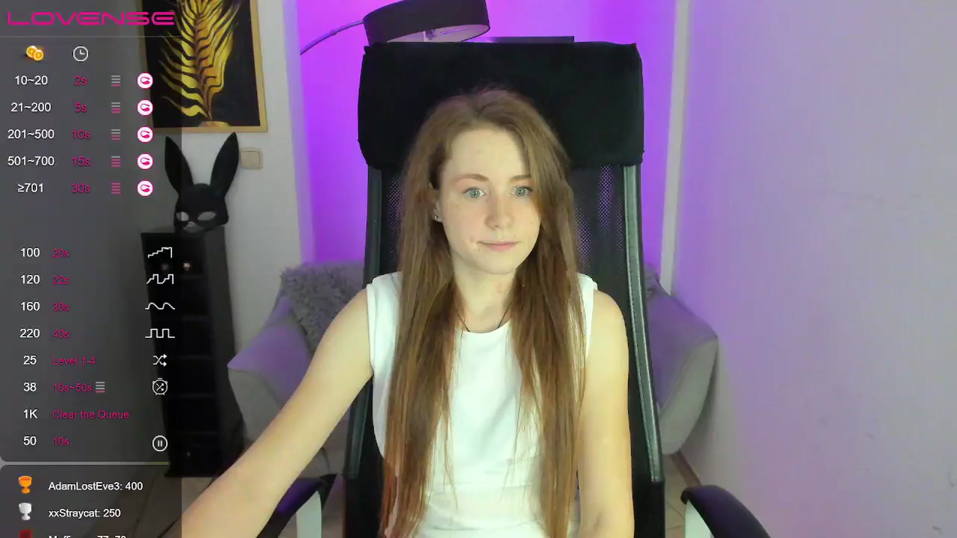 Gallery image thumbnail from Moonshinee's myfreecams stream on, 12/10/2024, 14:41 image 17 of 20