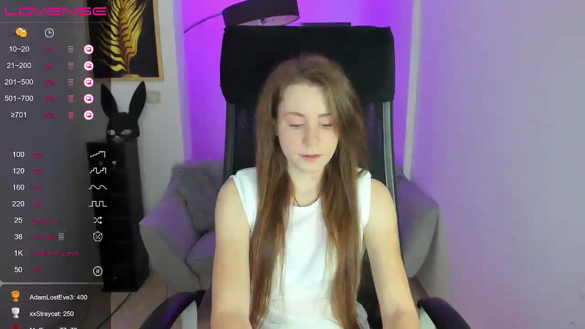 Gallery image thumbnail from Moonshinee's myfreecams stream on, 12/10/2024, 14:41 image 15 of 20