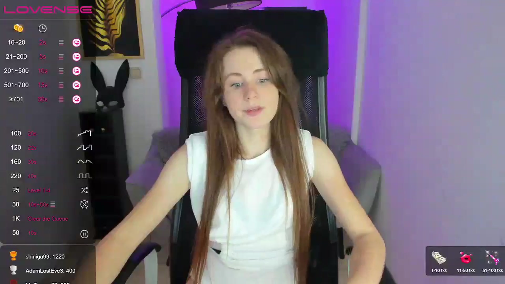 Gallery image thumbnail from Moonshinee's myfreecams stream on, 12/10/2024, 16:17 image 12 of 20
