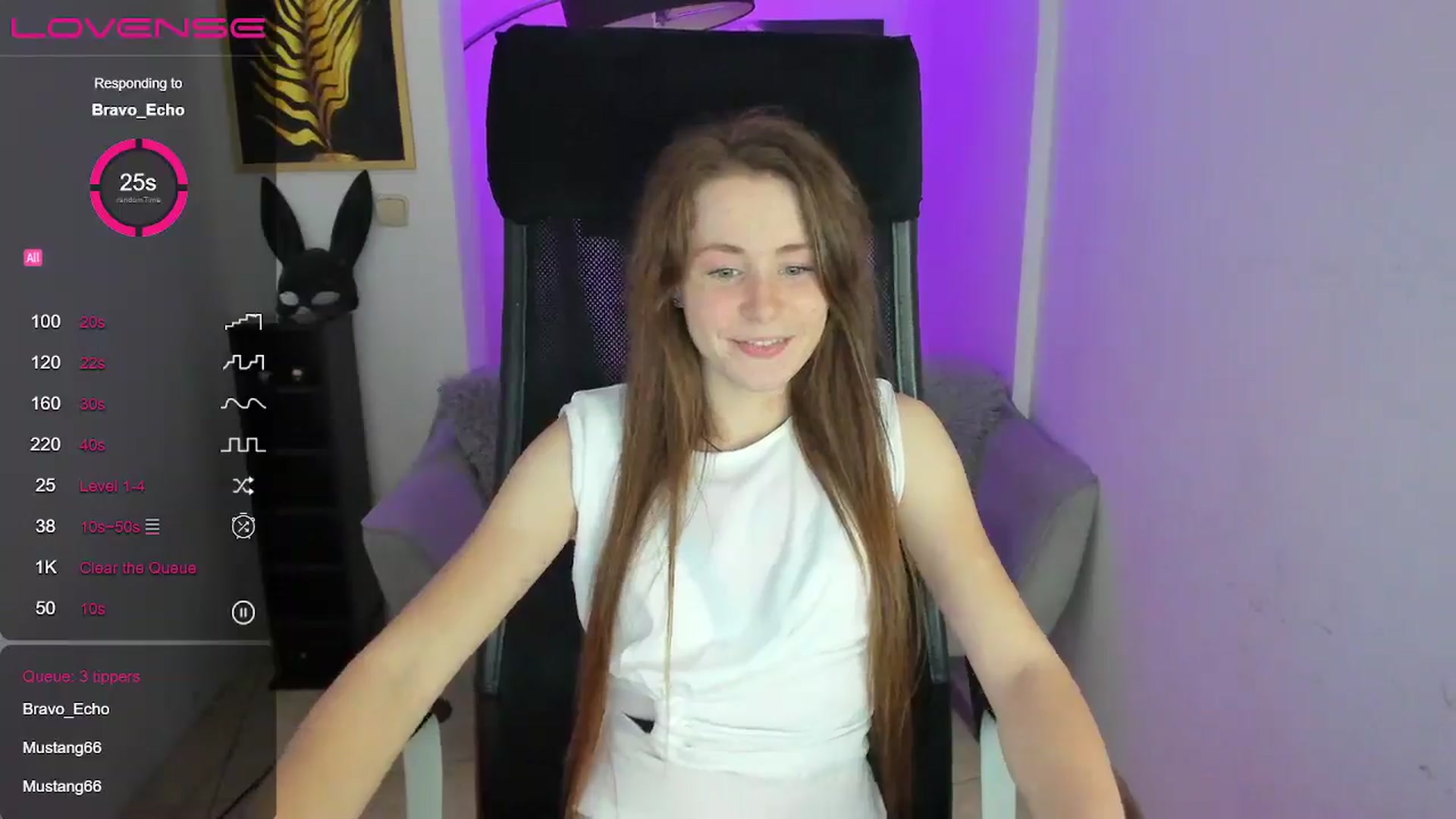 Gallery image thumbnail from Moonshinee's myfreecams stream on, 12/10/2024, 16:17 image 8 of 20