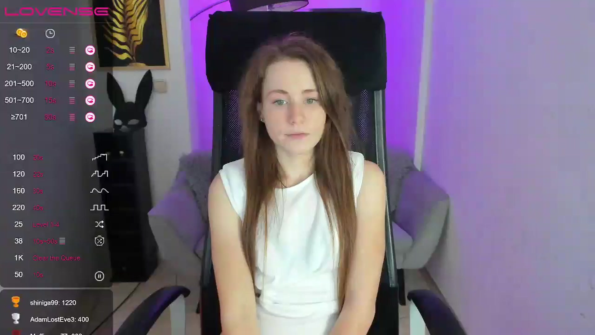 Gallery image thumbnail from Moonshinee's myfreecams stream on, 12/10/2024, 16:17 image 14 of 20