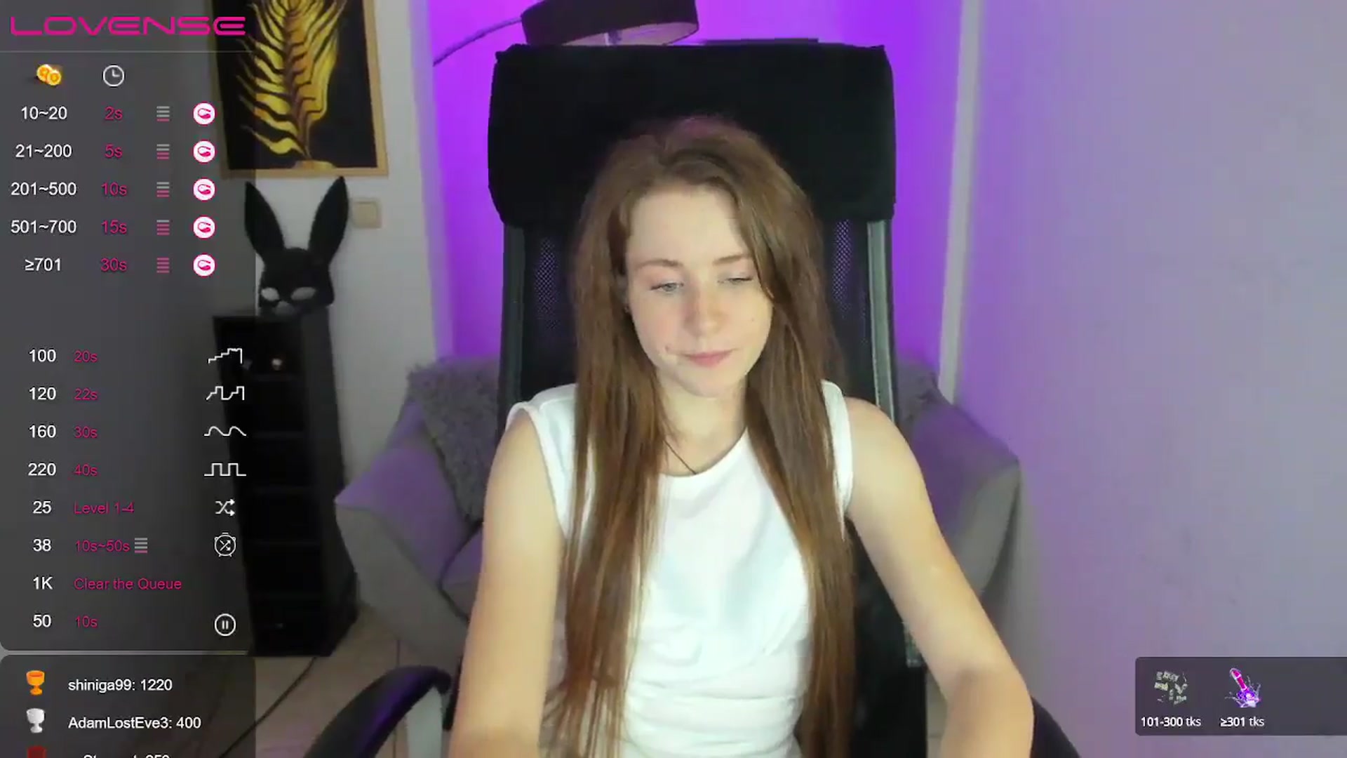 Gallery image thumbnail from Moonshinee's myfreecams stream on, 12/10/2024, 16:17 image 2 of 20