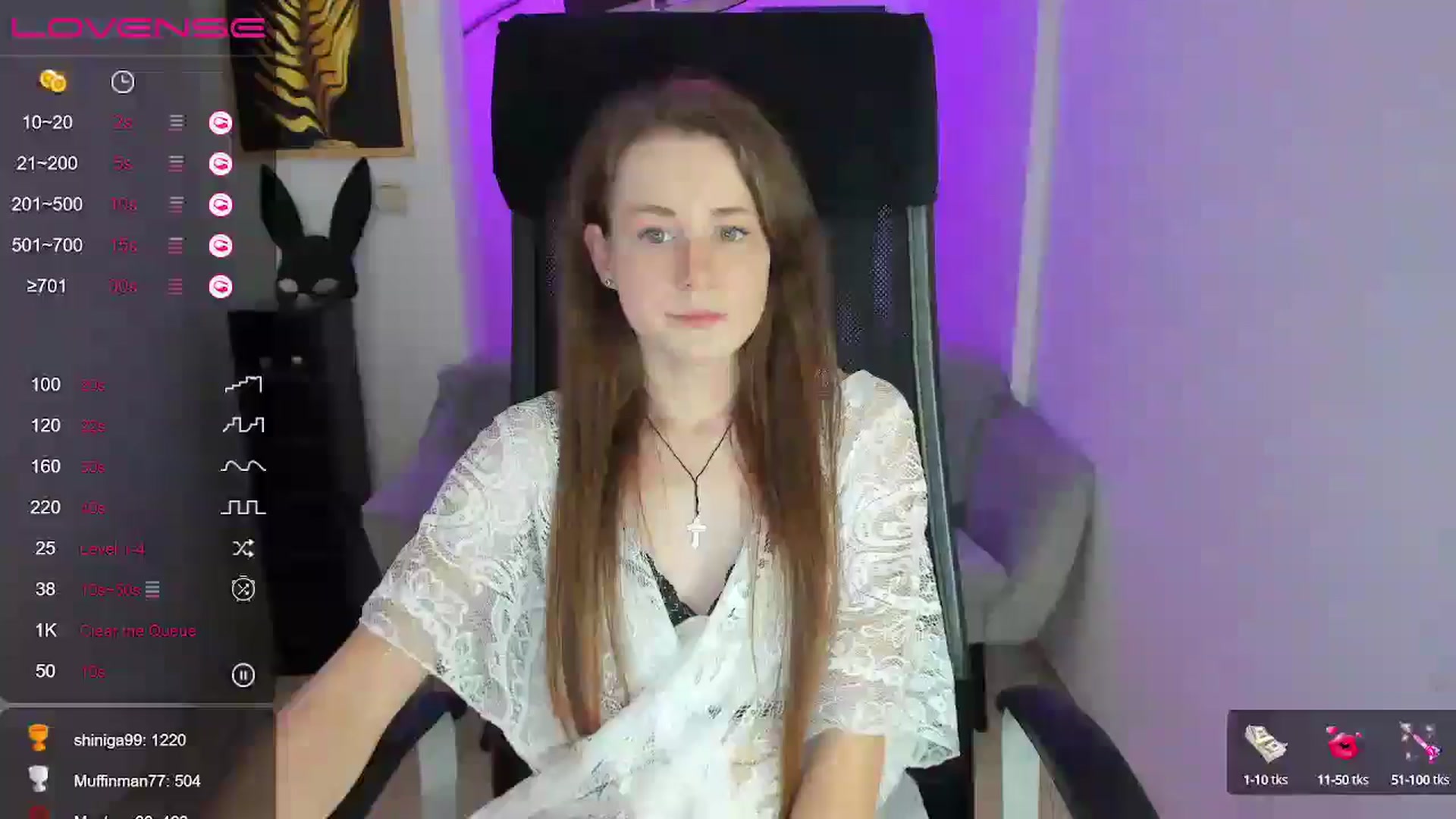 Gallery image thumbnail from Moonshinee's myfreecams stream on, 12/10/2024, 19:53 image 4 of 20