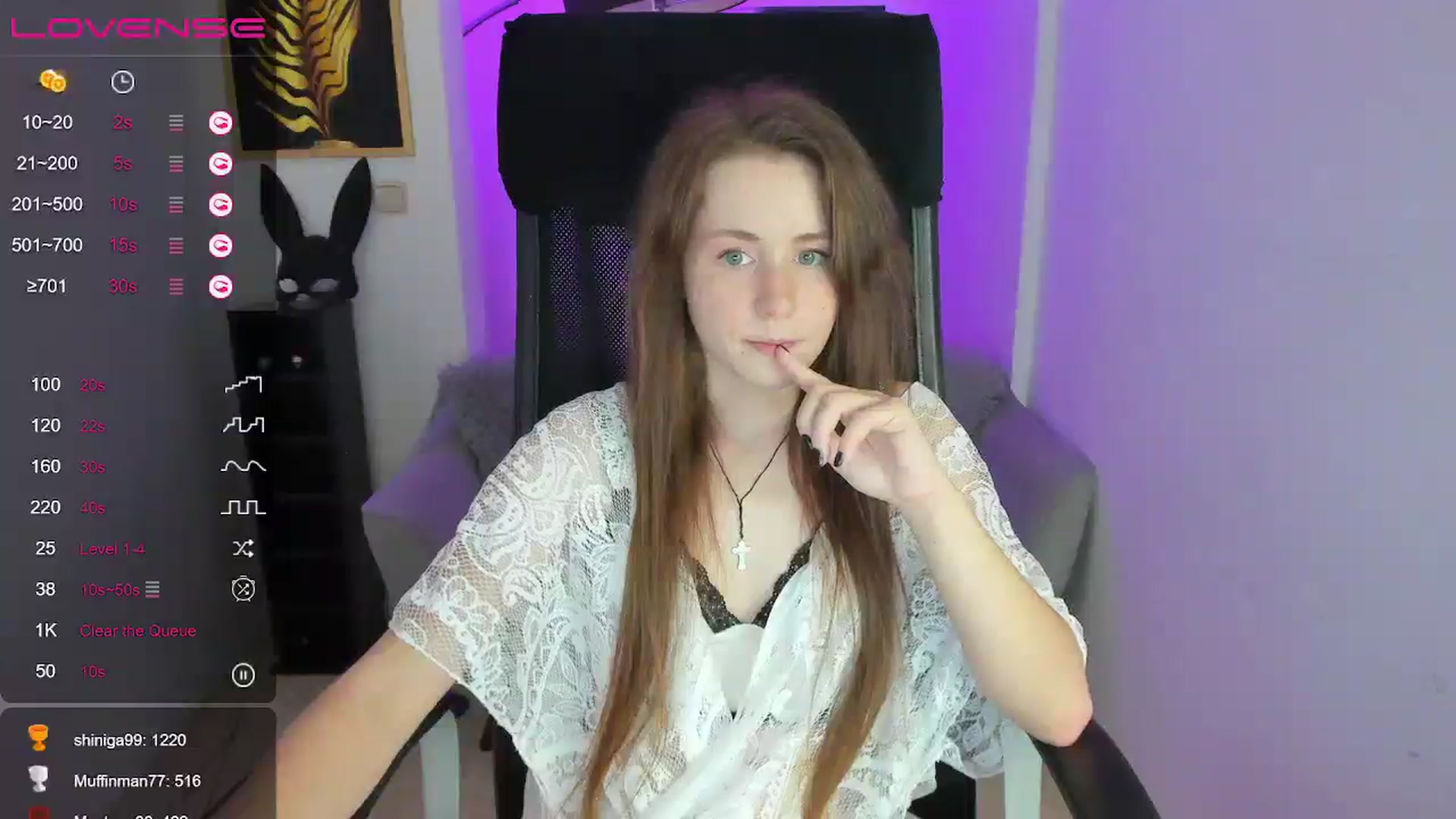 Gallery image thumbnail from Moonshinee's myfreecams stream on, 12/10/2024, 19:53 image 19 of 20