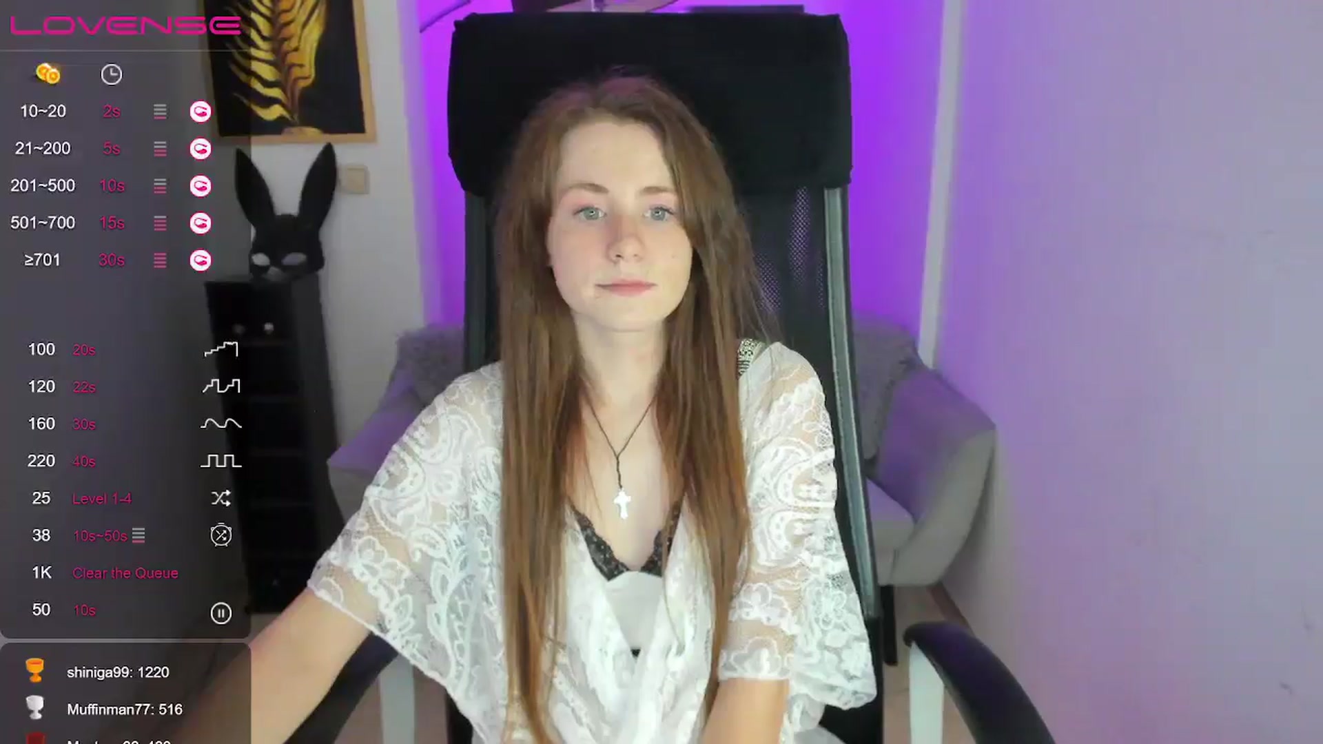Gallery image thumbnail from Moonshinee's myfreecams stream on, 12/10/2024, 19:53 image 14 of 20