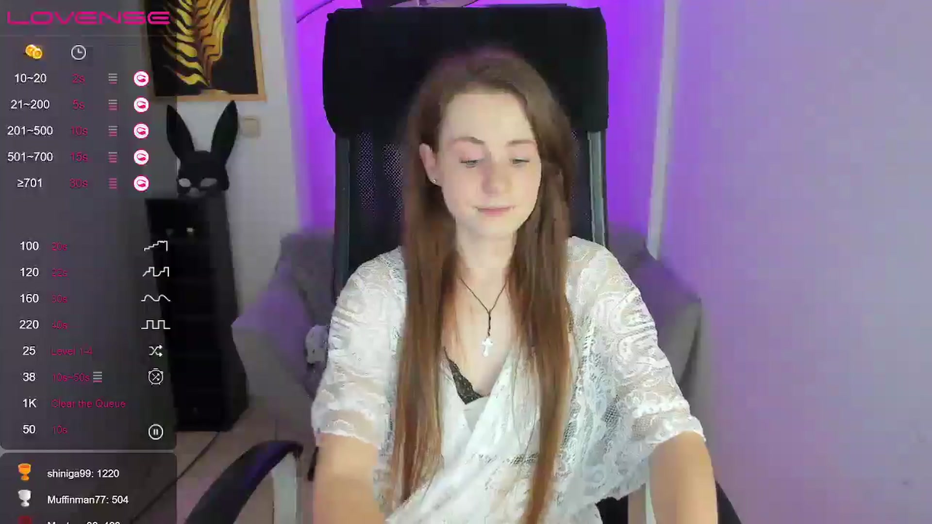 Gallery image thumbnail from Moonshinee's myfreecams stream on, 12/10/2024, 19:53 image 9 of 20