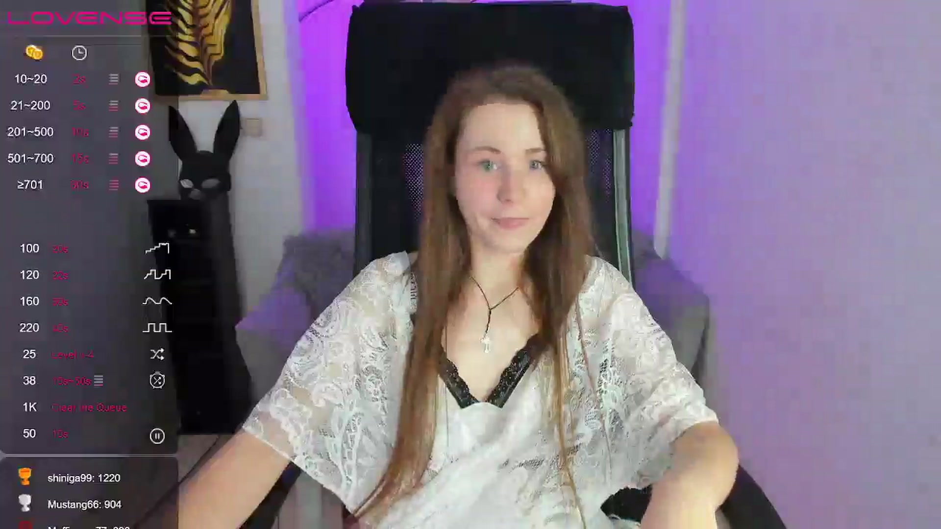 Gallery image thumbnail from Moonshinee's myfreecams stream on, 12/10/2024, 21:07 image 5 of 20