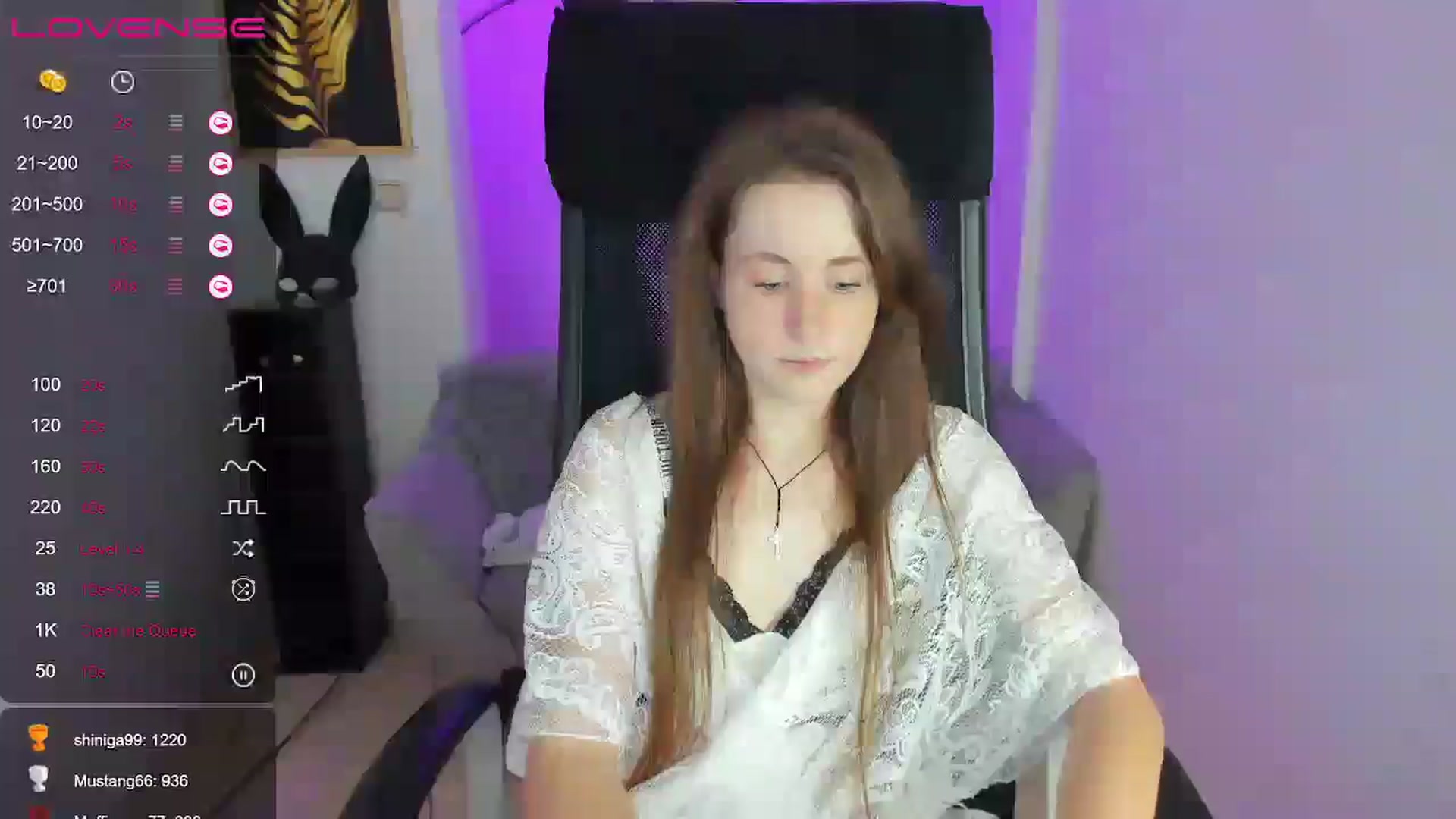 Gallery image thumbnail from Moonshinee's myfreecams stream on, 12/10/2024, 21:07 image 12 of 20