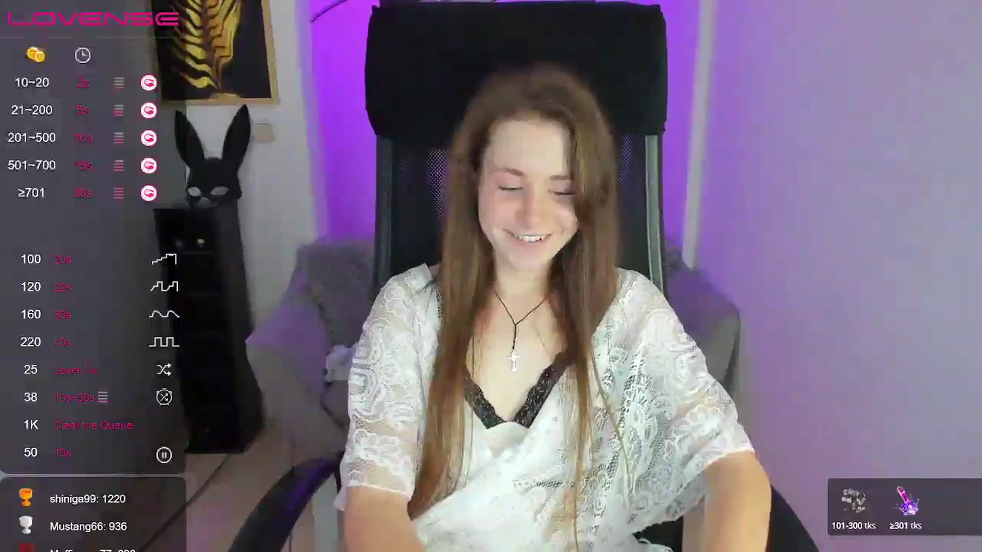Gallery image thumbnail from Moonshinee's myfreecams stream on, 12/10/2024, 21:07 image 7 of 20