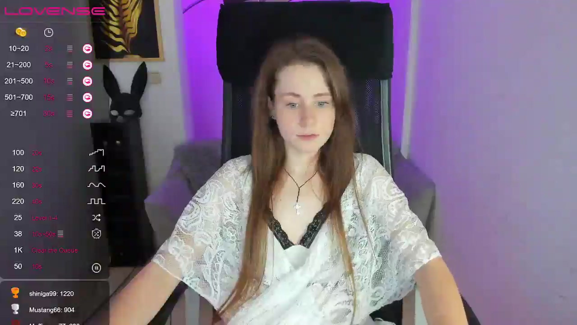 Gallery image thumbnail from Moonshinee's myfreecams stream on, 12/10/2024, 21:07 image 2 of 20