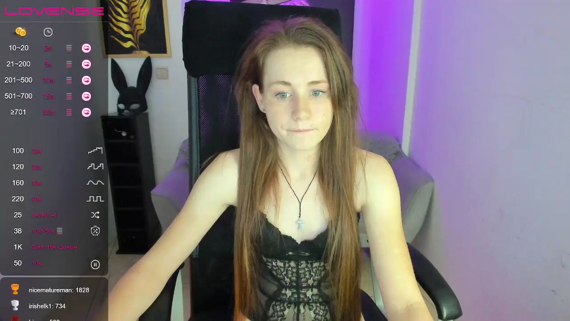 Gallery image thumbnail from Moonshinee's myfreecams stream on, 12/11/2024, 20:11 image 1 of 20