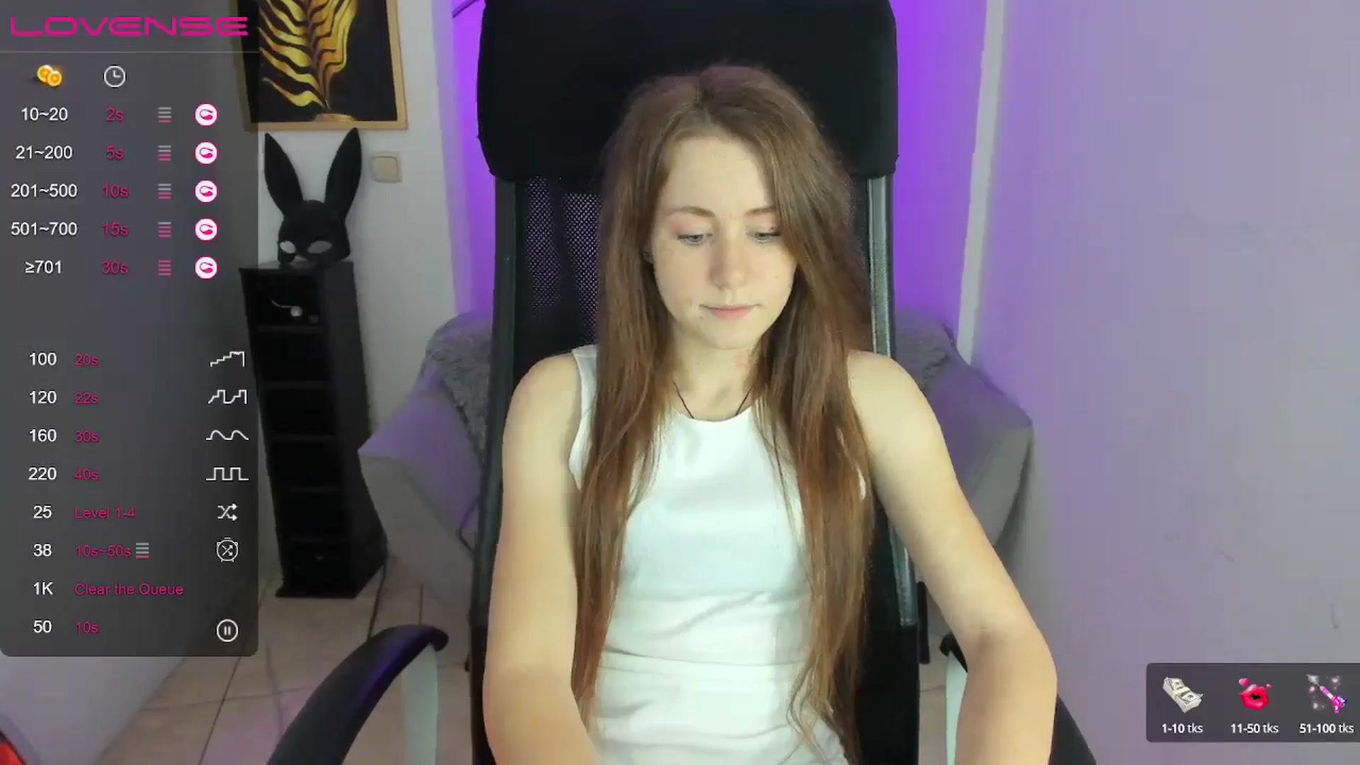 Gallery image thumbnail from Moonshinee's myfreecams stream on, 12/12/2024, 13:22 image 16 of 20