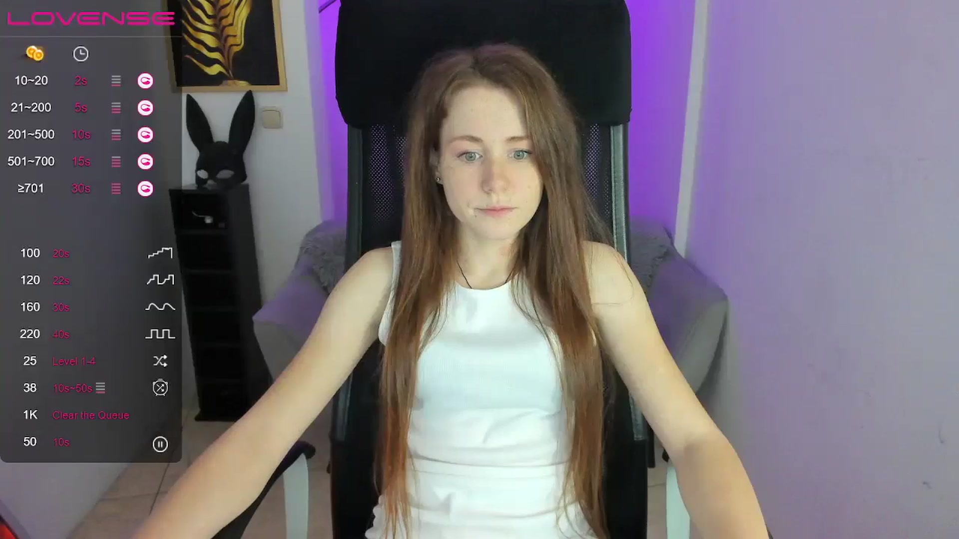 Gallery image thumbnail from Moonshinee's myfreecams stream on, 12/12/2024, 13:22 image 8 of 20