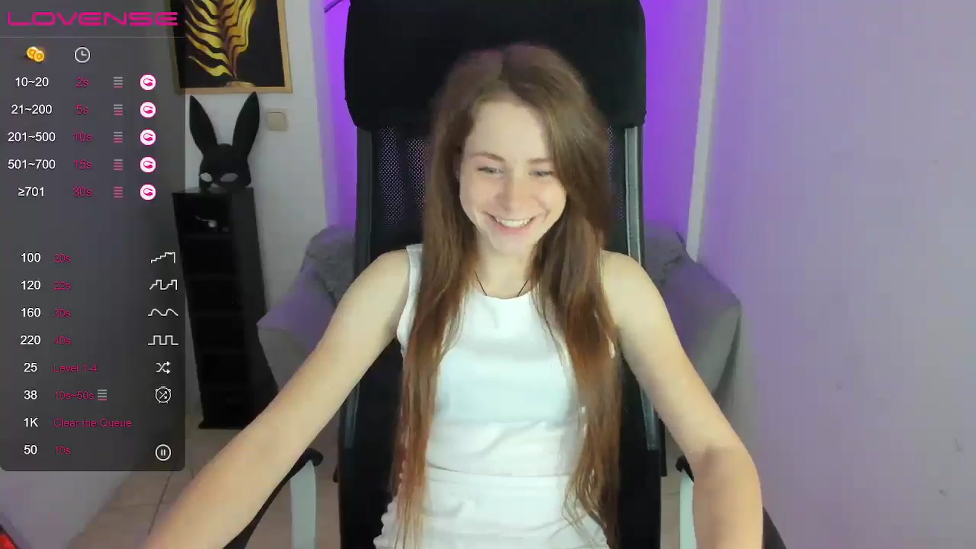 Gallery image thumbnail from Moonshinee's myfreecams stream on, 12/12/2024, 13:22 image 14 of 20