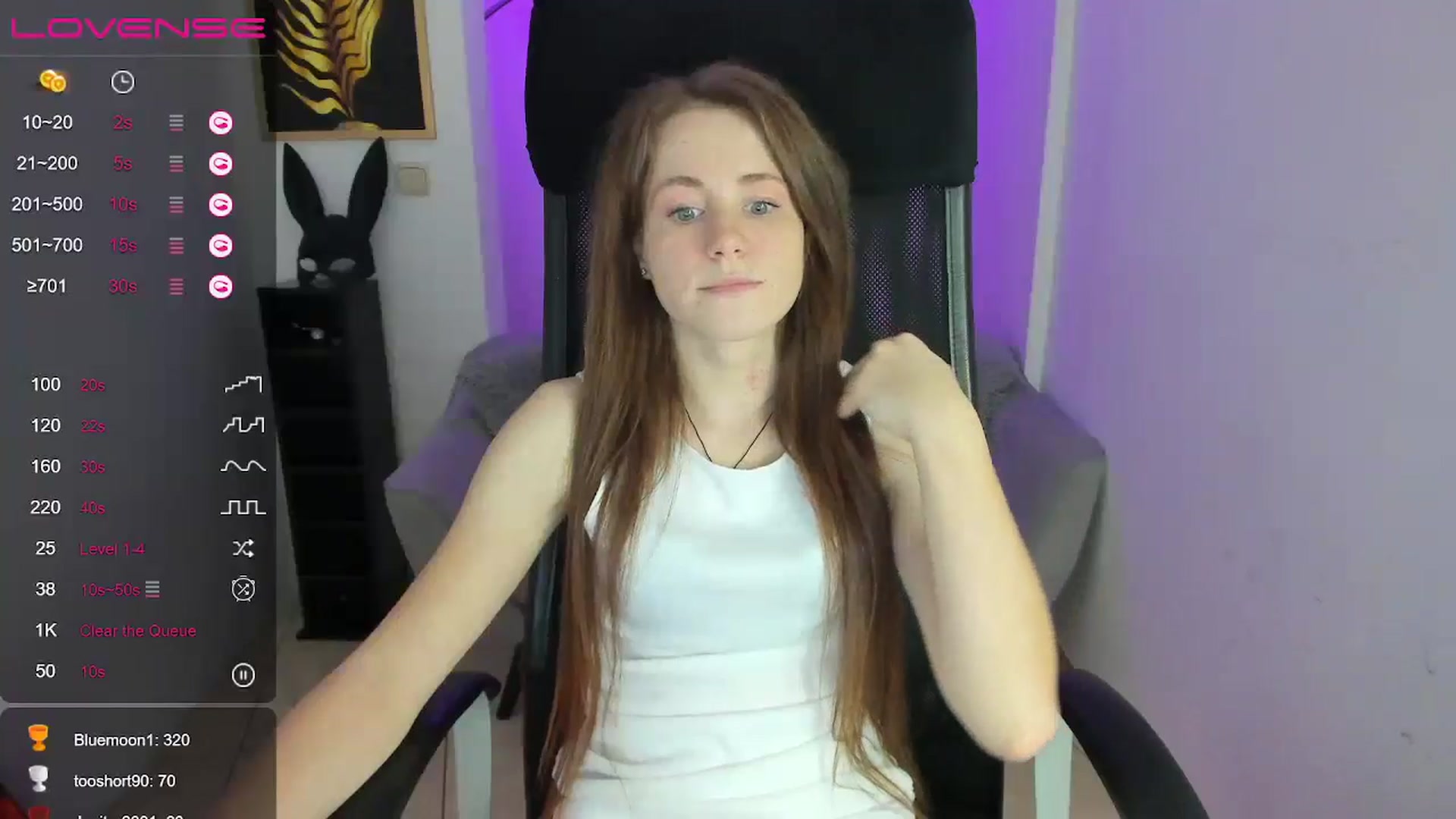 Gallery image thumbnail from Moonshinee's myfreecams stream on, 12/12/2024, 14:42 image 16 of 20