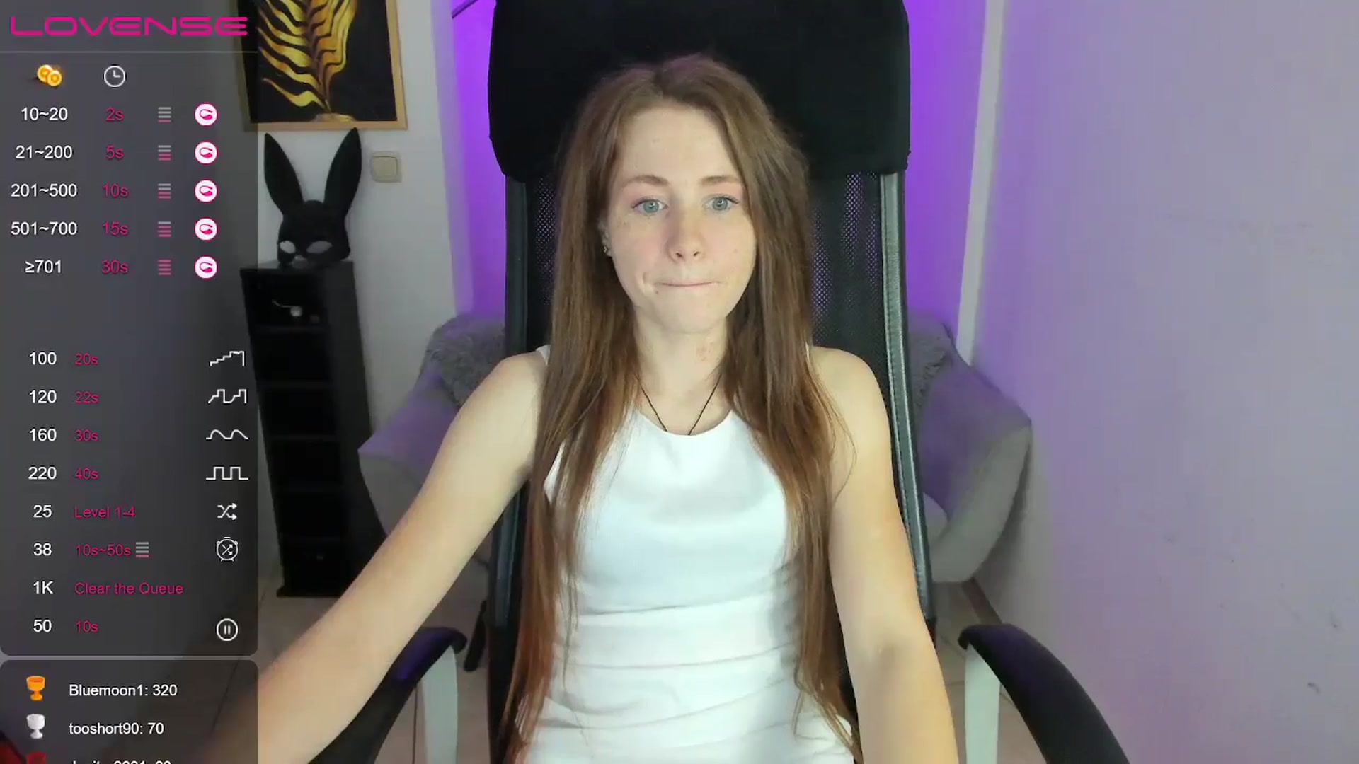 Gallery image thumbnail from Moonshinee's myfreecams stream on, 12/12/2024, 14:42 image 15 of 20