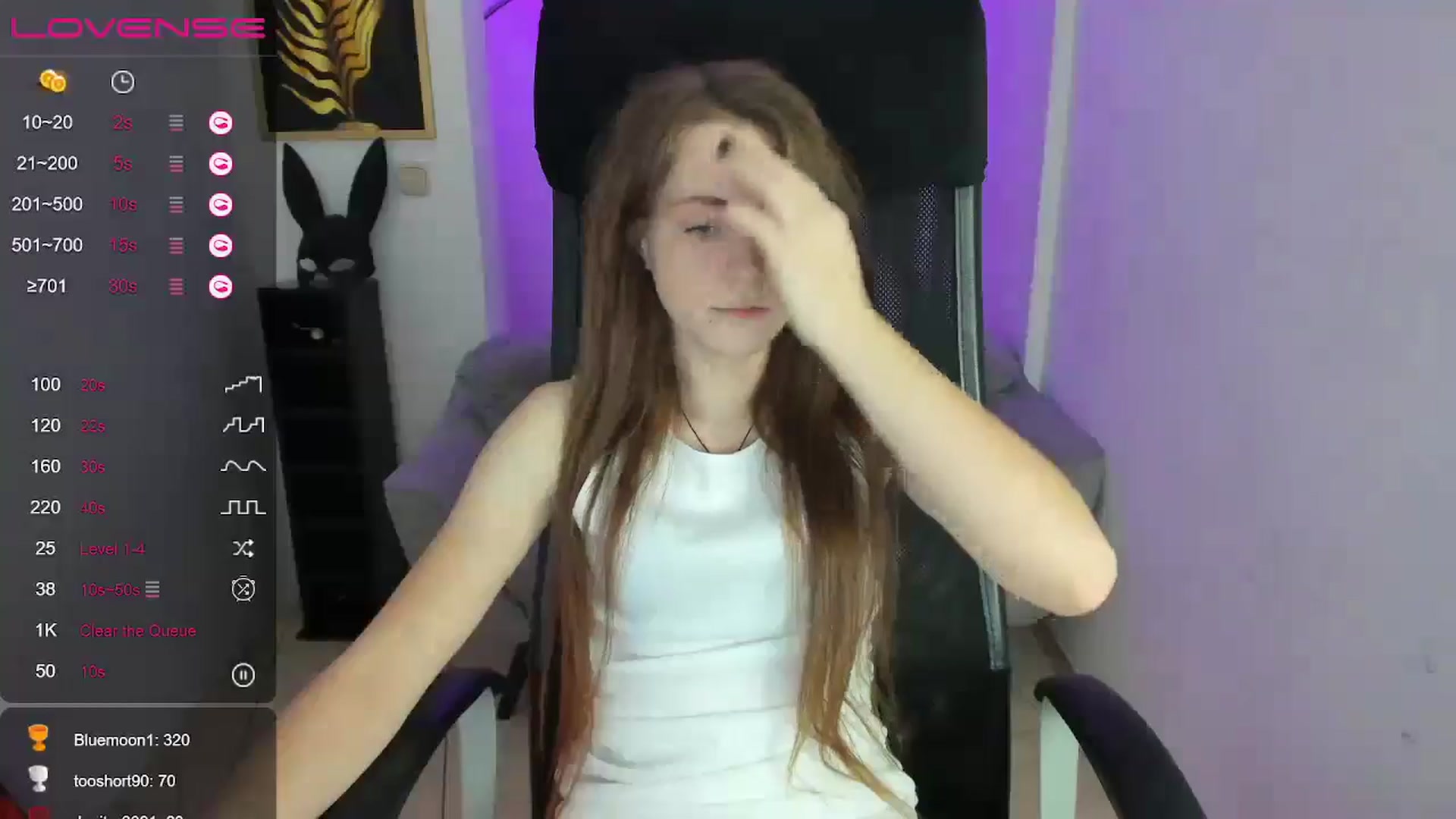Gallery image thumbnail from Moonshinee's myfreecams stream on, 12/12/2024, 14:42 image 19 of 20