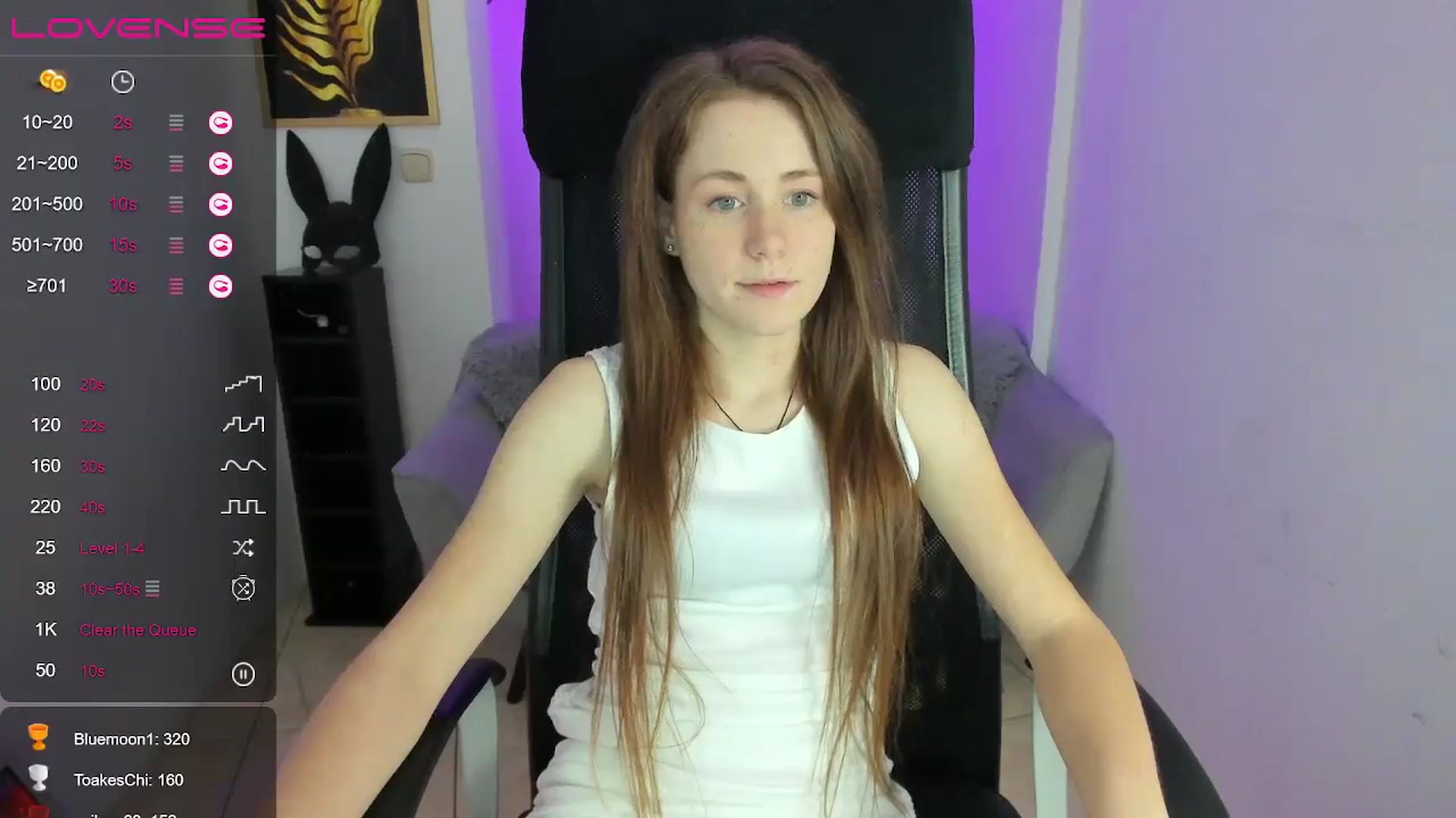 Gallery image thumbnail from Moonshinee's myfreecams stream on, 12/12/2024, 17:36 image 6 of 20
