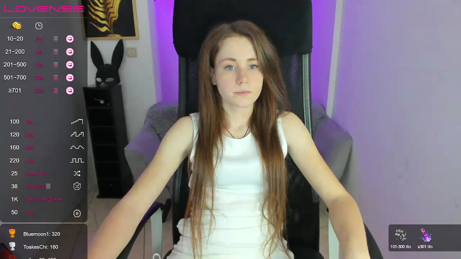 Gallery image thumbnail from Moonshinee's myfreecams stream on, 12/12/2024, 17:36 image 7 of 20