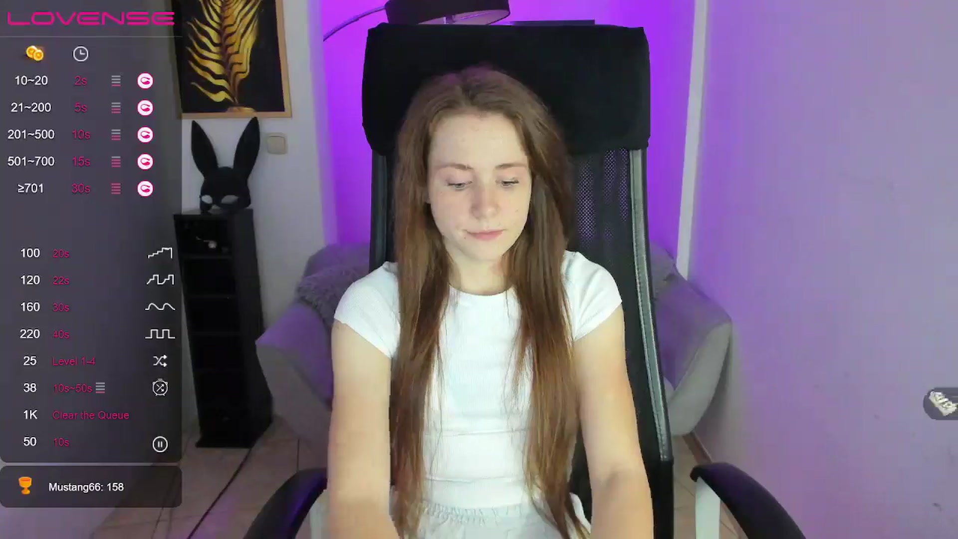 Gallery image thumbnail from Moonshinee's myfreecams stream on, 12/13/2024, 14:31 image 19 of 20