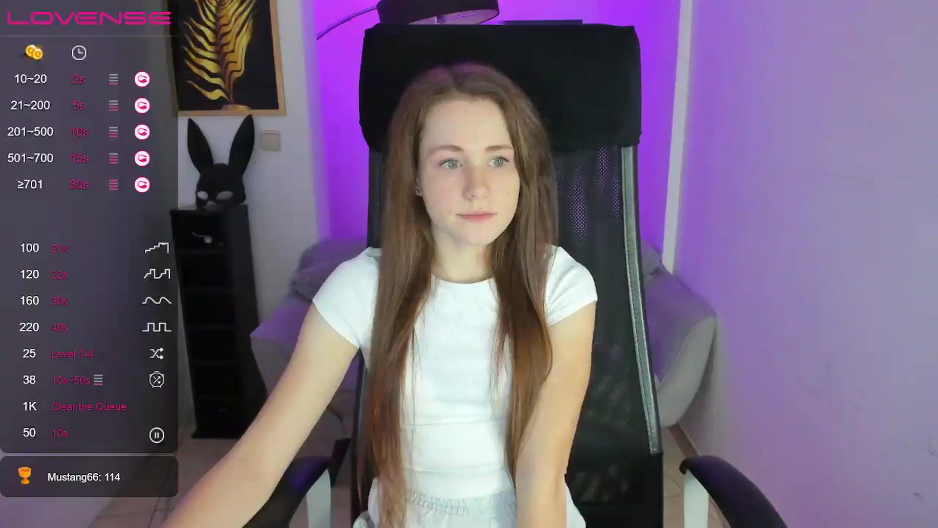Gallery image thumbnail from Moonshinee's myfreecams stream on, 12/13/2024, 14:31 image 13 of 20