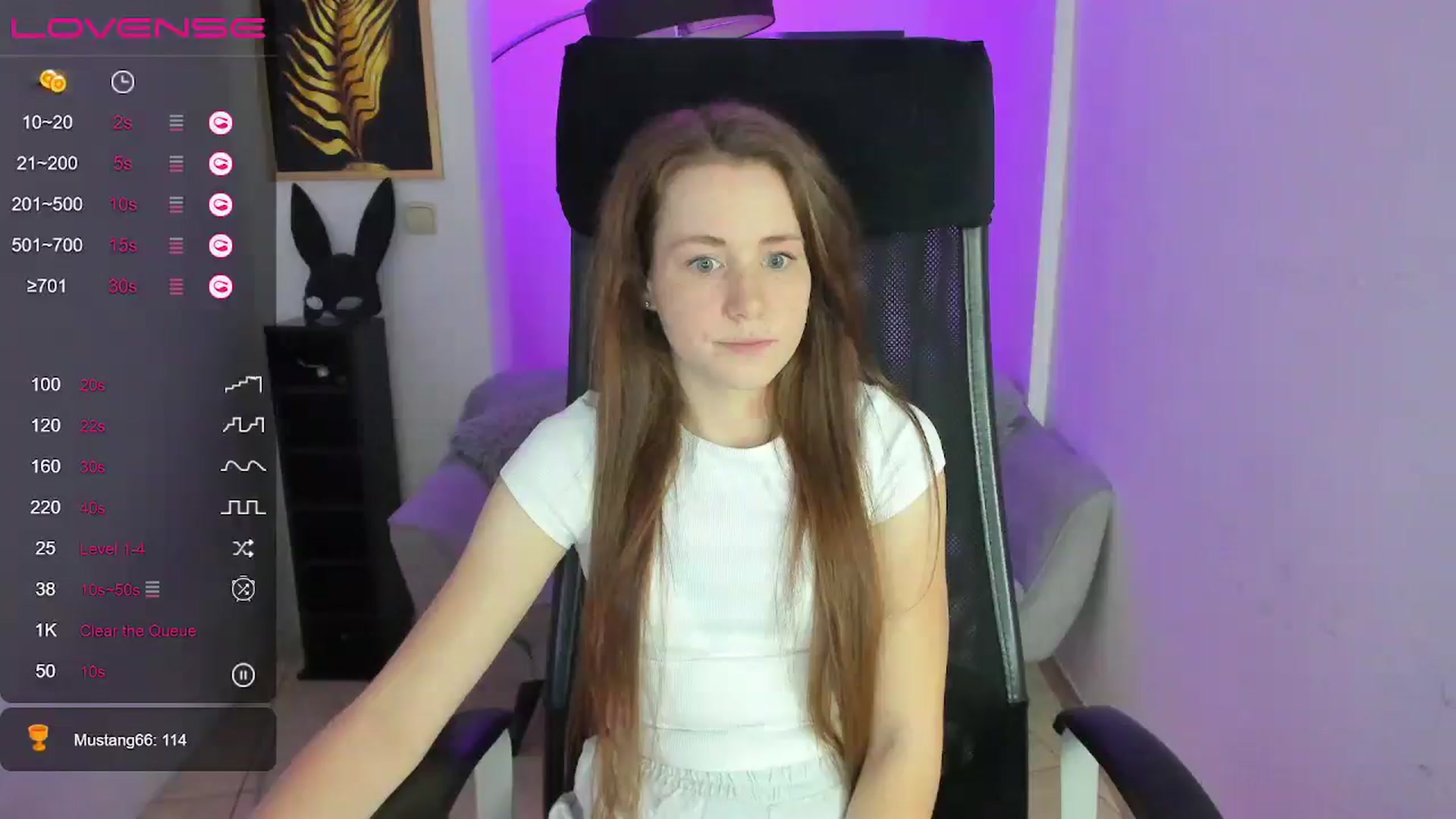 Gallery image thumbnail from Moonshinee's myfreecams stream on, 12/13/2024, 14:31 image 15 of 20