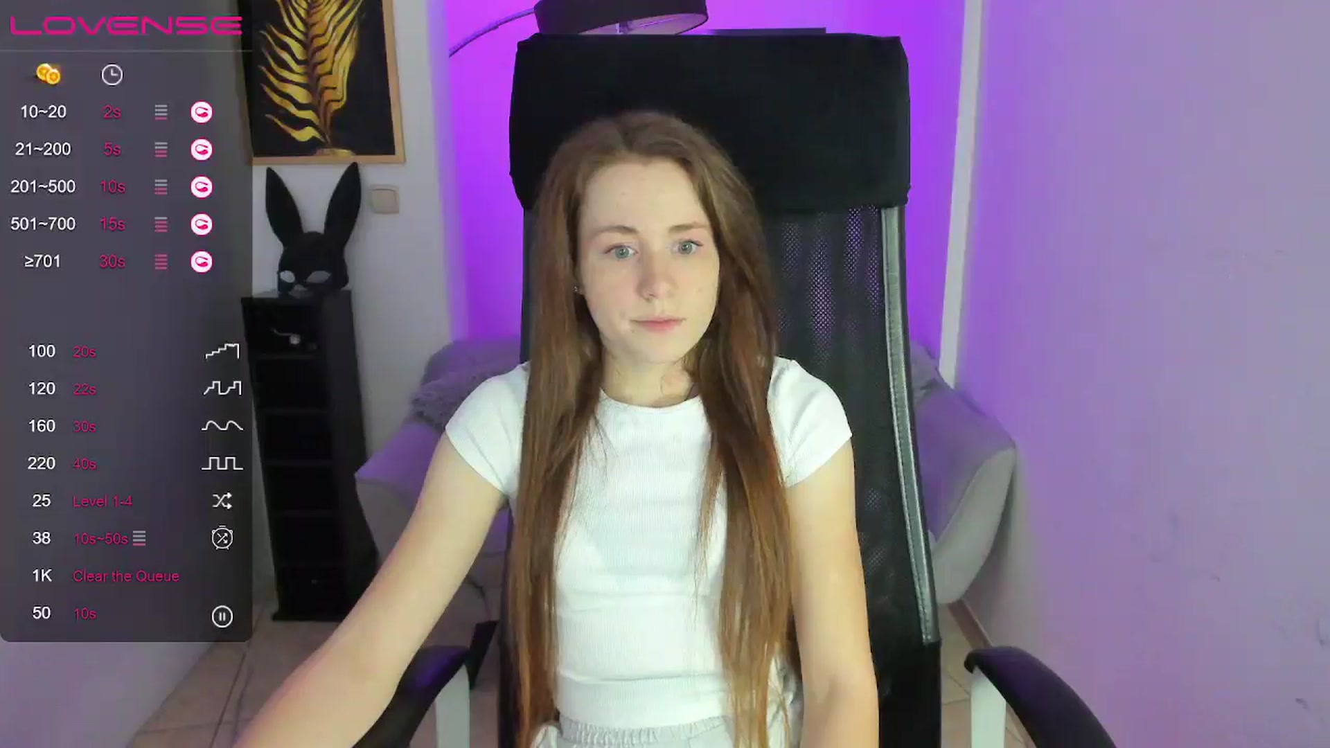 Gallery image thumbnail from Moonshinee's myfreecams stream on, 12/13/2024, 14:31 image 3 of 20