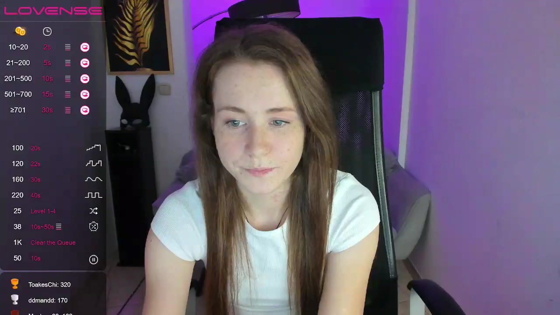 Gallery image thumbnail from Moonshinee's myfreecams stream on, 12/13/2024, 17:16 image 11 of 20
