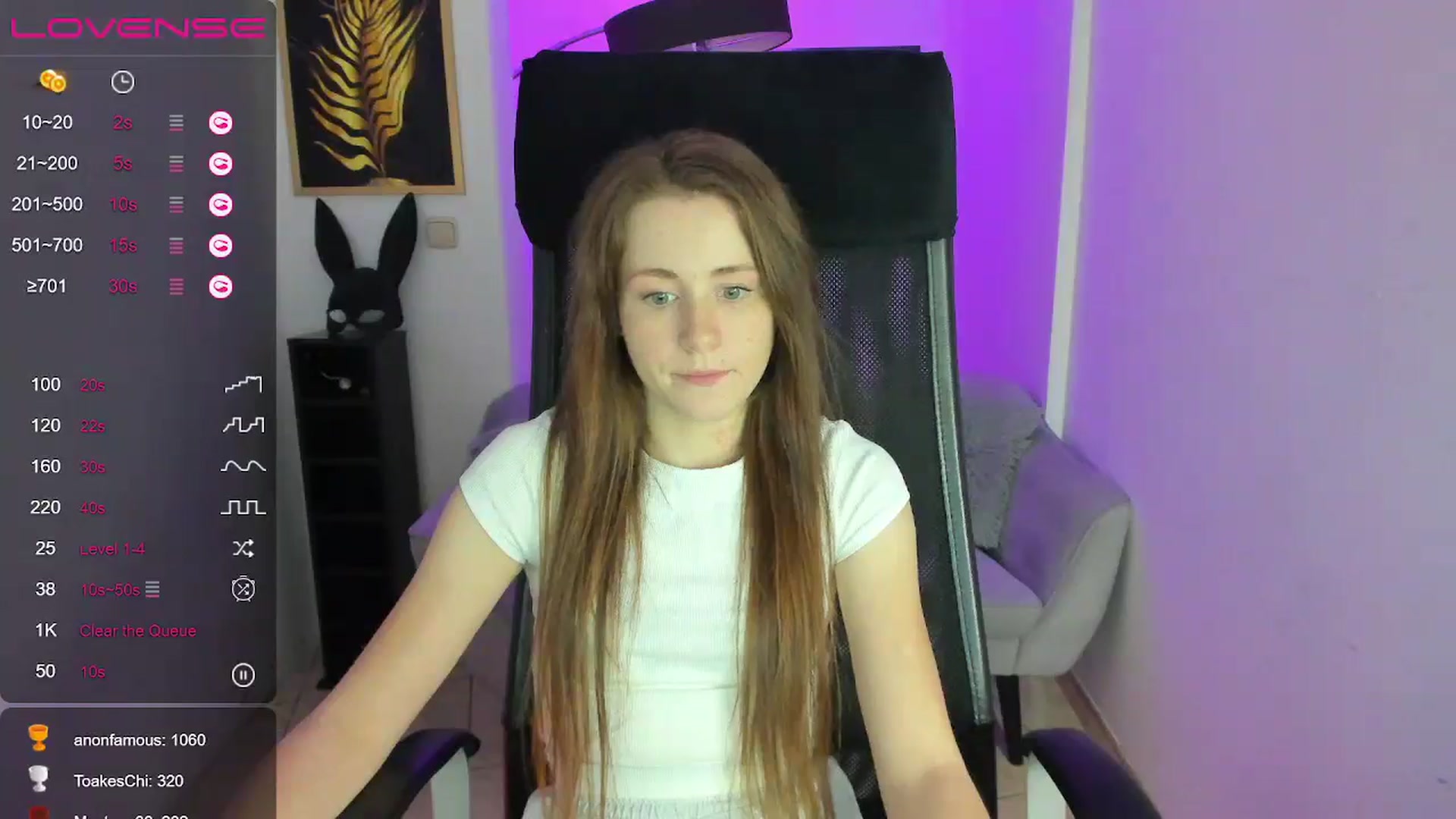 Gallery image thumbnail from Moonshinee's myfreecams stream on, 12/13/2024, 18:05 image 18 of 20