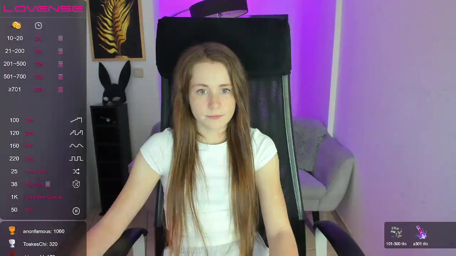Gallery image thumbnail from Moonshinee's myfreecams stream on, 12/13/2024, 18:05 image 4 of 20