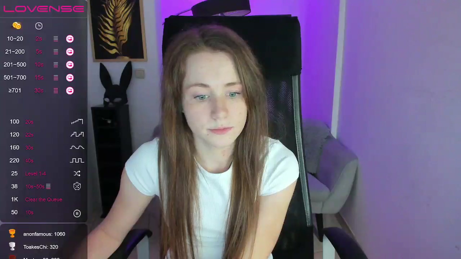Gallery image thumbnail from Moonshinee's myfreecams stream on, 12/13/2024, 18:05 image 16 of 20