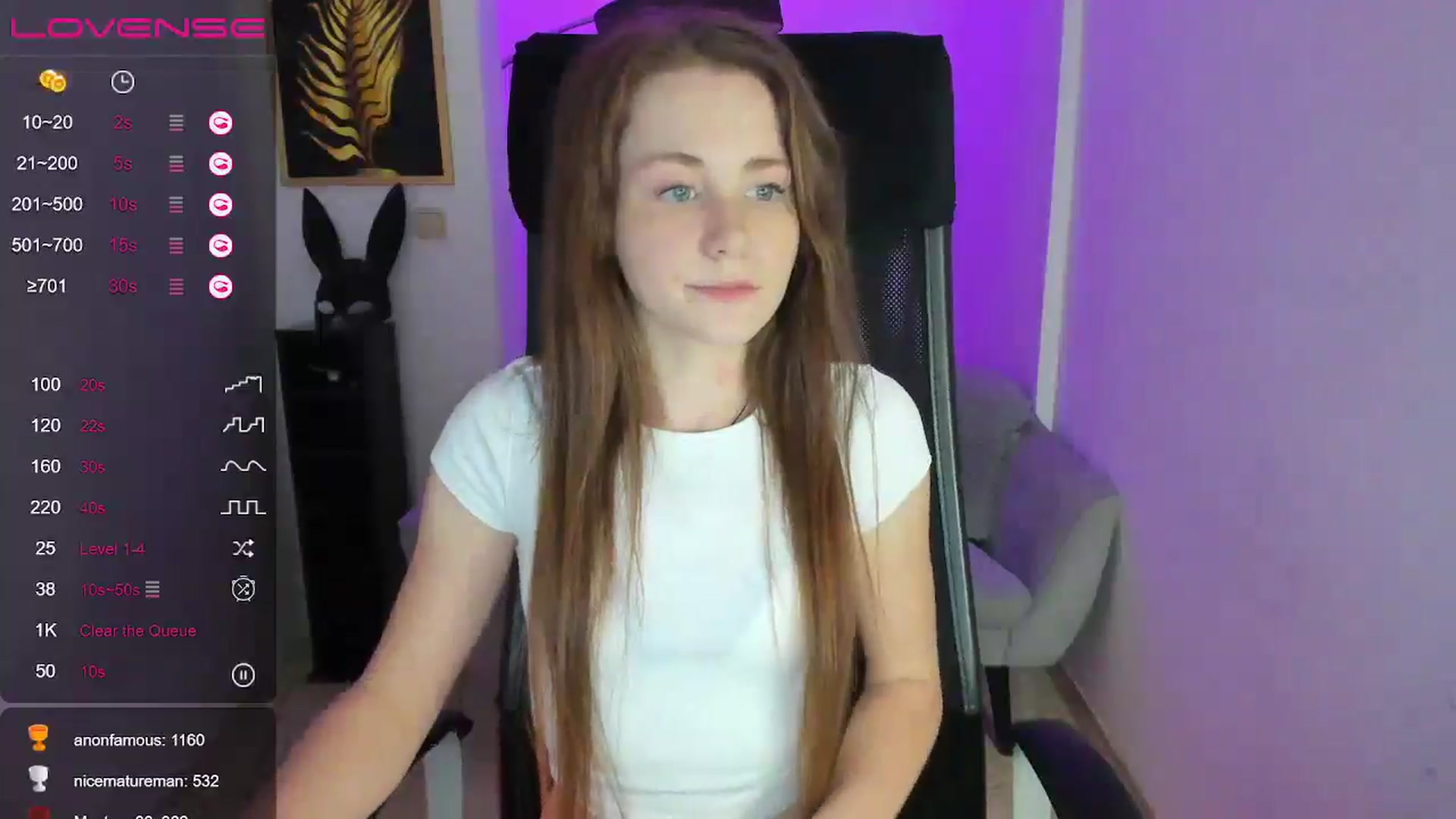 Gallery image thumbnail from Moonshinee's myfreecams stream on, 12/13/2024, 20:57 image 16 of 20