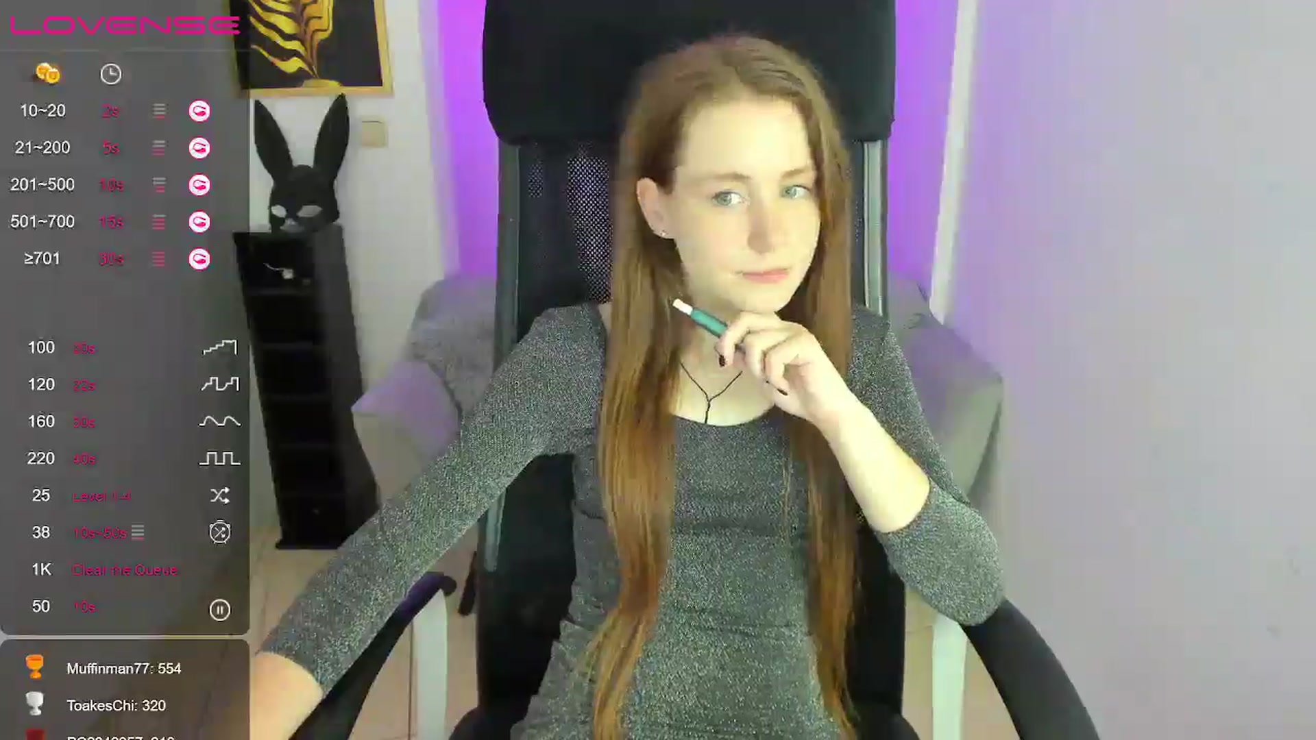 Gallery image thumbnail from Moonshinee's myfreecams stream on, 12/14/2024, 17:35 image 8 of 20