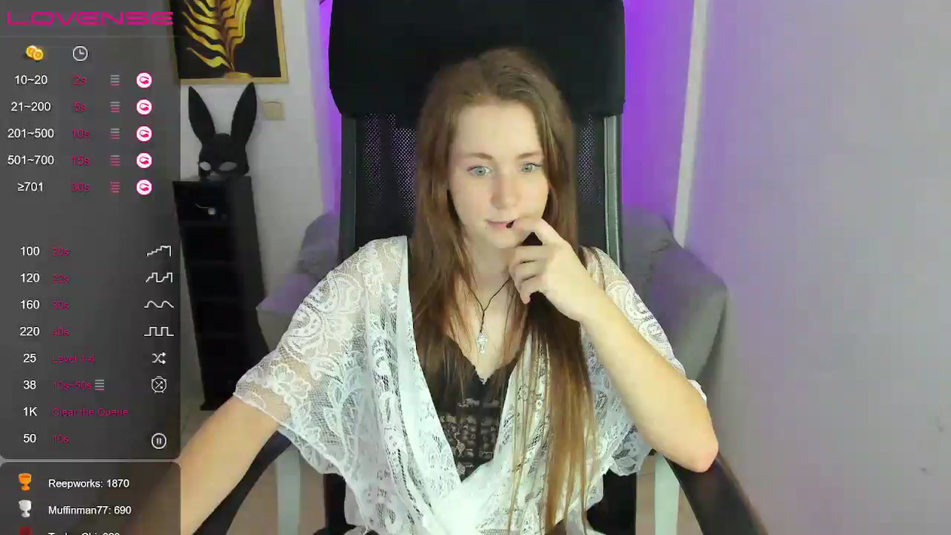 Gallery image thumbnail from Moonshinee's myfreecams stream on, 12/14/2024, 19:08 image 20 of 20