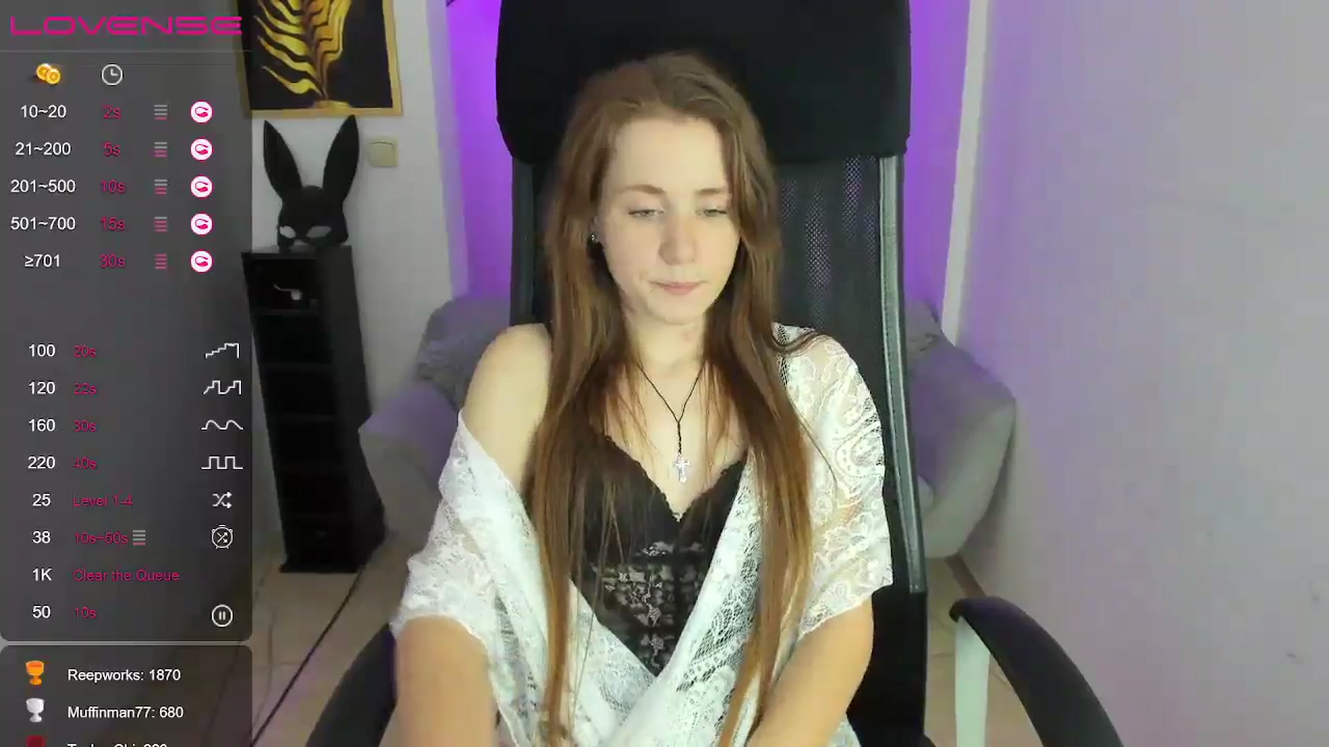 Gallery image thumbnail from Moonshinee's myfreecams stream on, 12/14/2024, 19:08 image 14 of 20