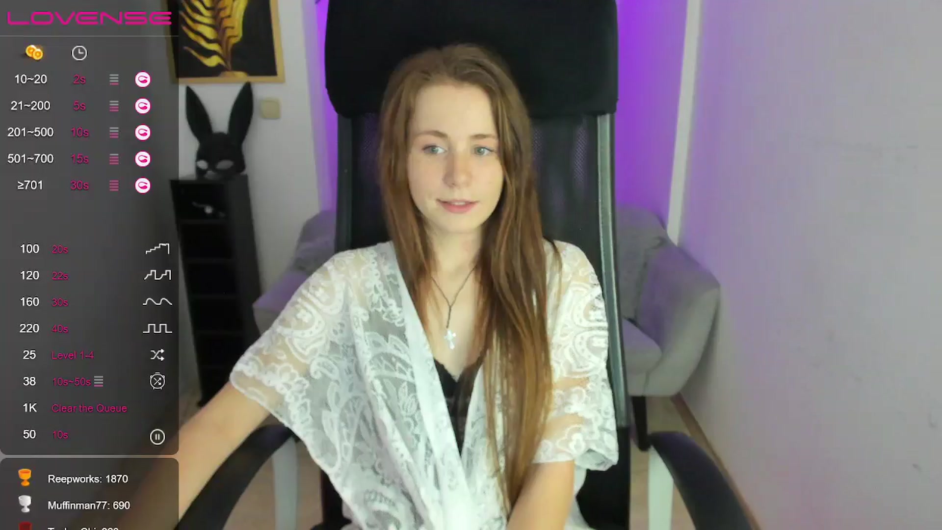 Gallery image thumbnail from Moonshinee's myfreecams stream on, 12/14/2024, 19:08 image 18 of 20