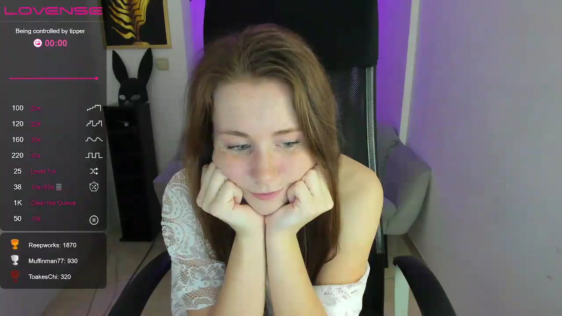 Gallery image thumbnail from Moonshinee's myfreecams stream on, 12/14/2024, 19:49 image 9 of 20