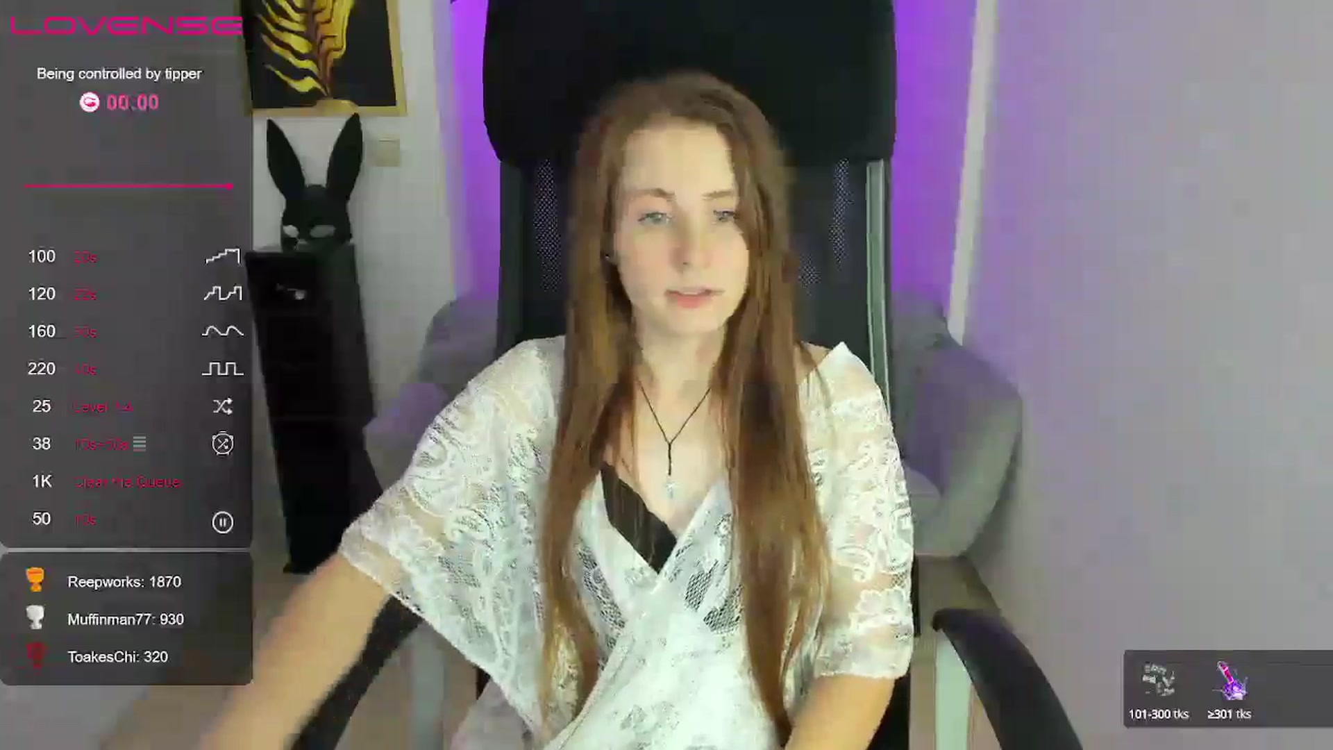 Gallery image thumbnail from Moonshinee's myfreecams stream on, 12/14/2024, 19:49 image 2 of 20