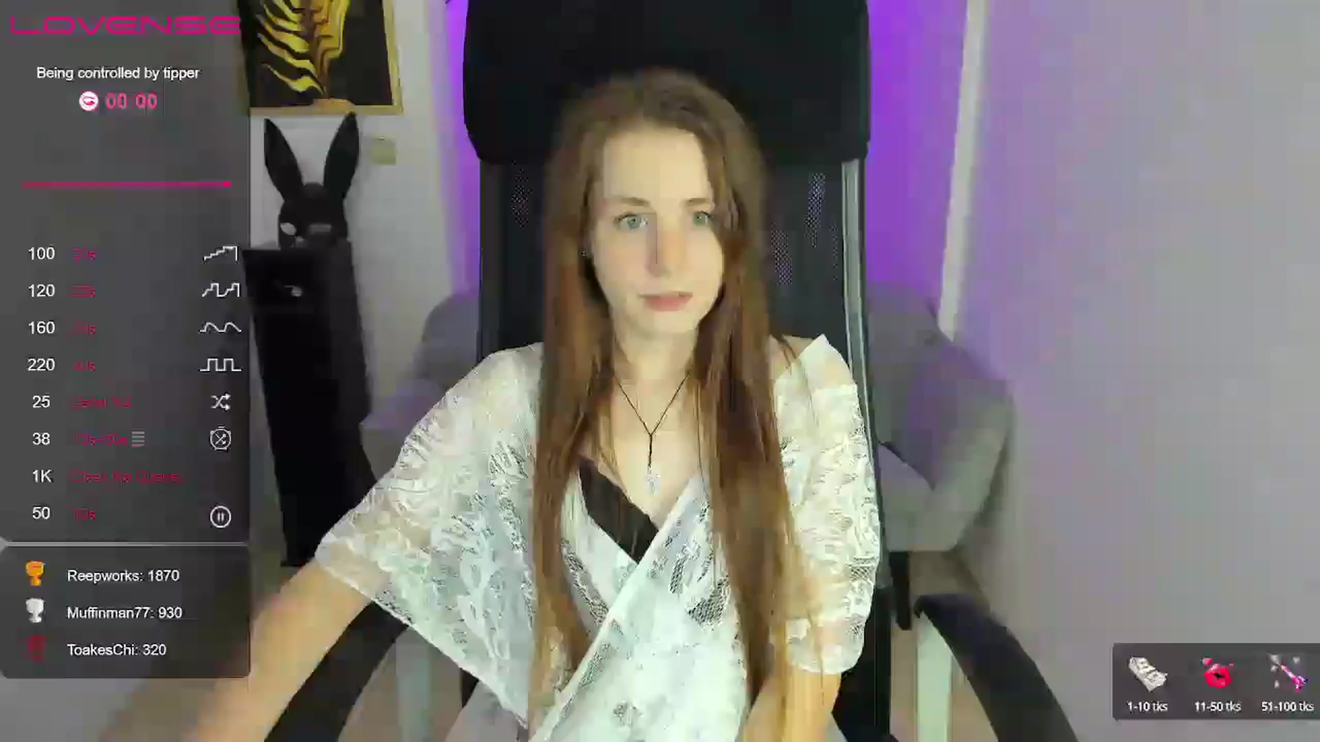 Gallery image thumbnail from Moonshinee's myfreecams stream on, 12/14/2024, 19:49 image 4 of 20
