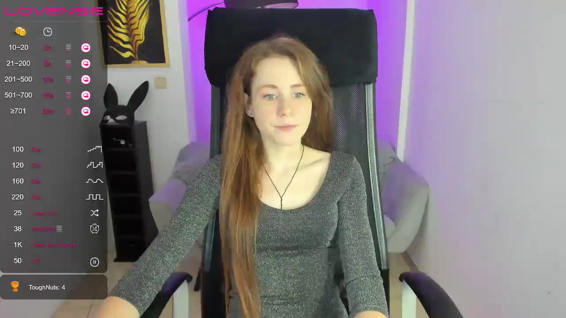 Gallery image thumbnail from Moonshinee's myfreecams stream on, 12/15/2024, 14:39 image 2 of 20