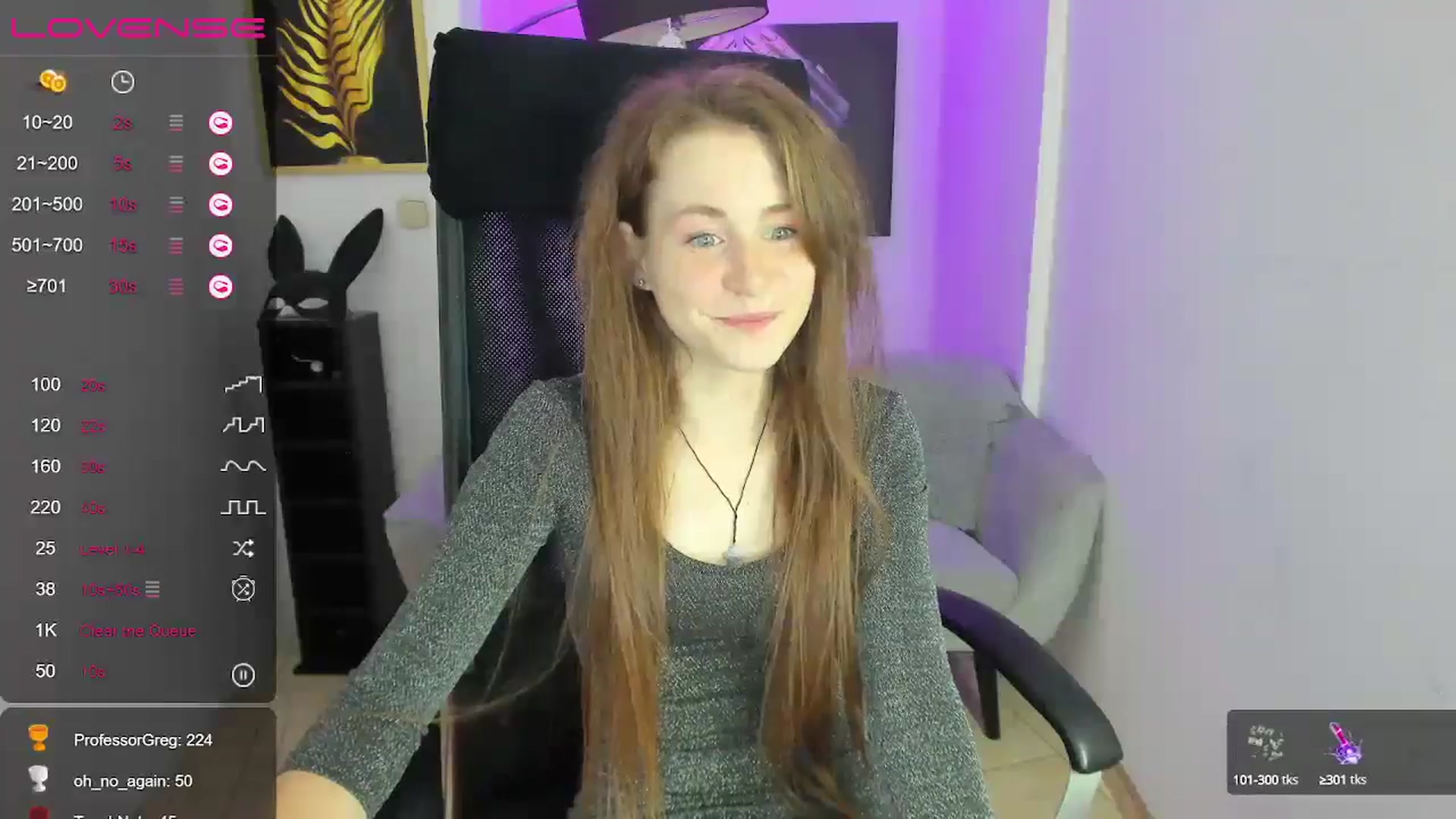 Gallery image thumbnail from Moonshinee's myfreecams stream on, 12/15/2024, 14:39 image 13 of 20