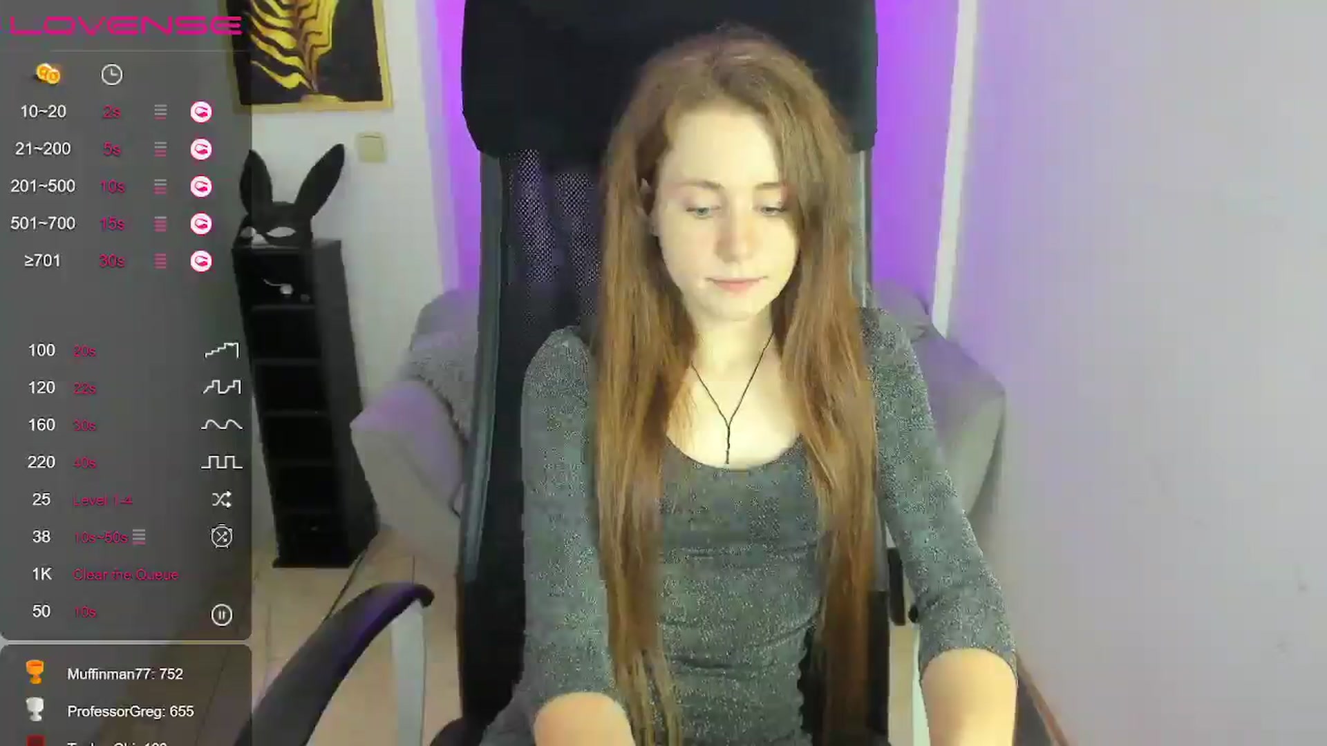 Gallery image thumbnail from Moonshinee's myfreecams stream on, 12/15/2024, 17:14 image 3 of 20