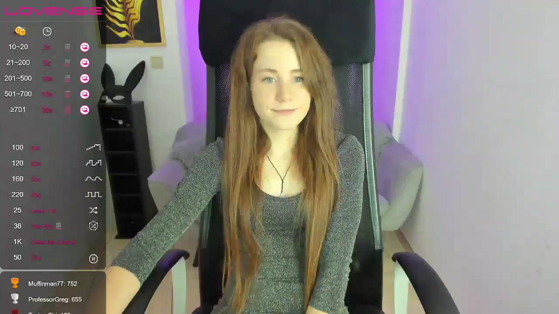 Gallery image thumbnail from Moonshinee's myfreecams stream on, 12/15/2024, 17:14 image 15 of 20