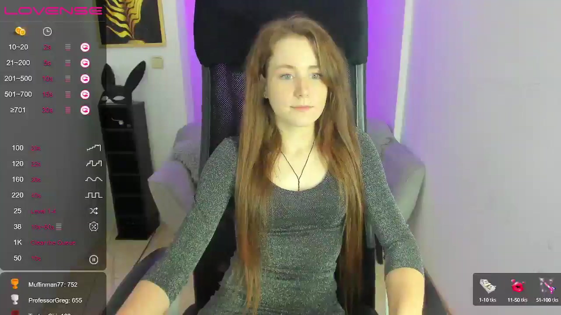 Gallery image thumbnail from Moonshinee's myfreecams stream on, 12/15/2024, 17:14 image 10 of 20