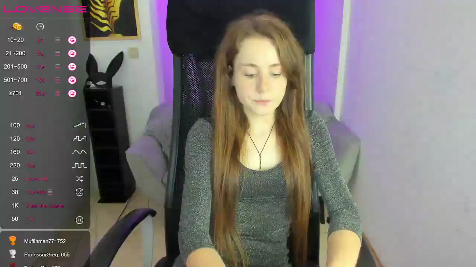 Gallery image thumbnail from Moonshinee's myfreecams stream on, 12/15/2024, 17:14 image 4 of 20