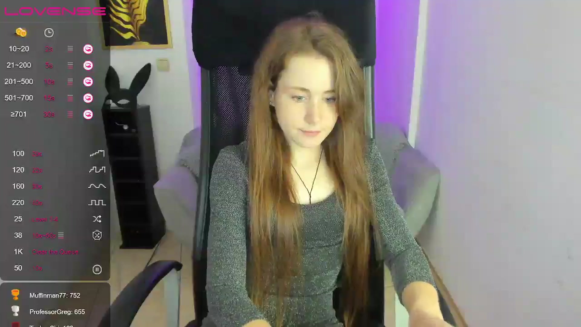 Gallery image thumbnail from Moonshinee's myfreecams stream on, 12/15/2024, 17:32 image 4 of 20