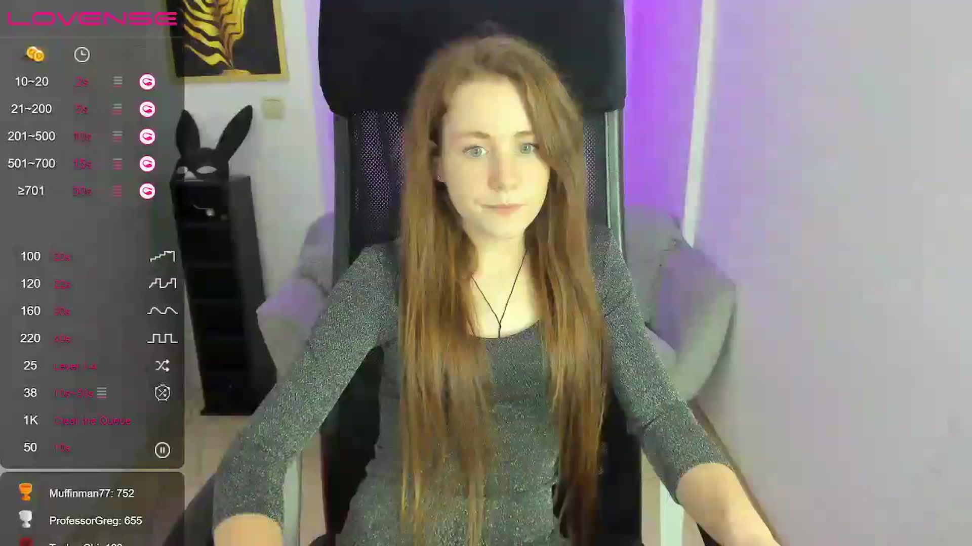 Gallery image thumbnail from Moonshinee's myfreecams stream on, 12/15/2024, 17:32 image 19 of 20