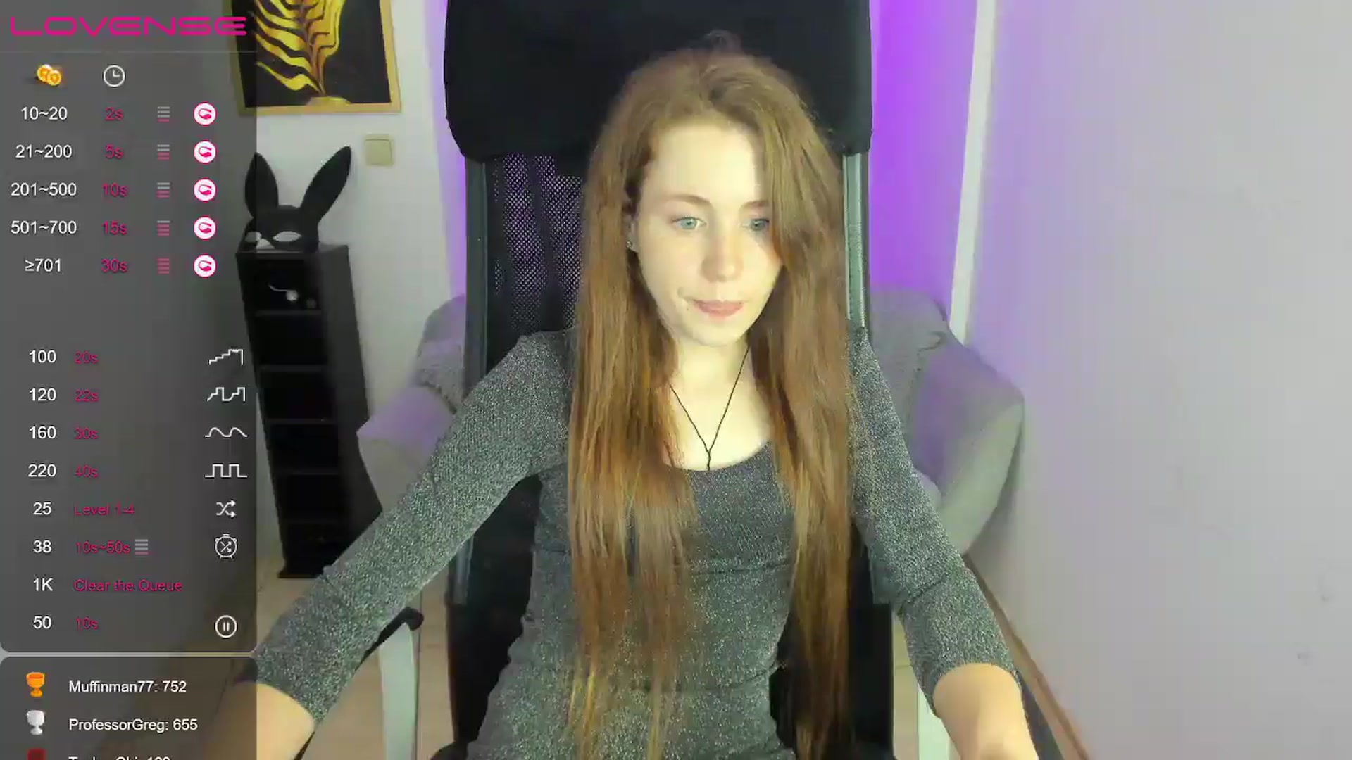 Gallery image thumbnail from Moonshinee's myfreecams stream on, 12/15/2024, 17:32 image 11 of 20